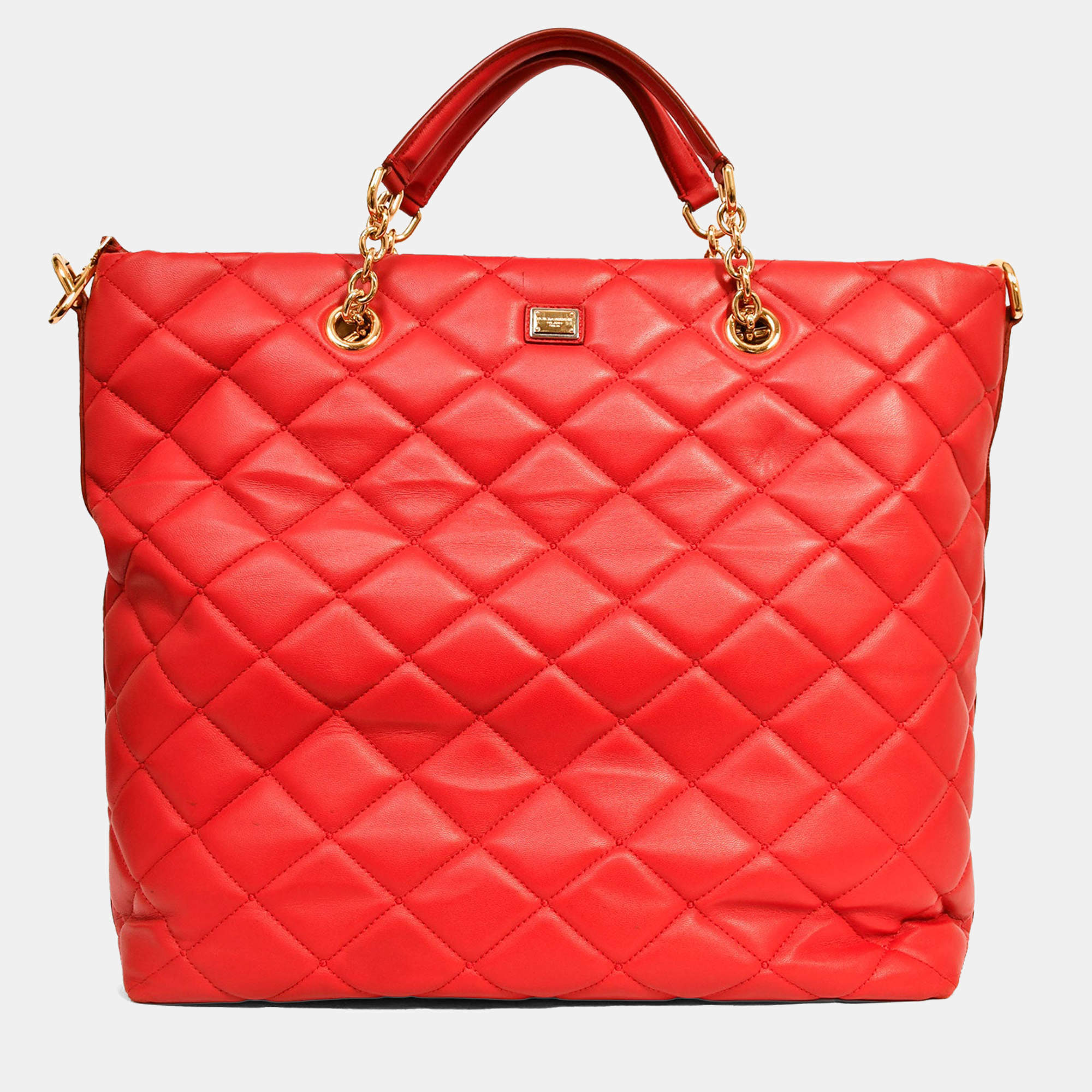 مملوكة مسبقًا Dolce & Gabbana Red Leather Quilted Chain Handle Large 'Shopper' Tote Bag