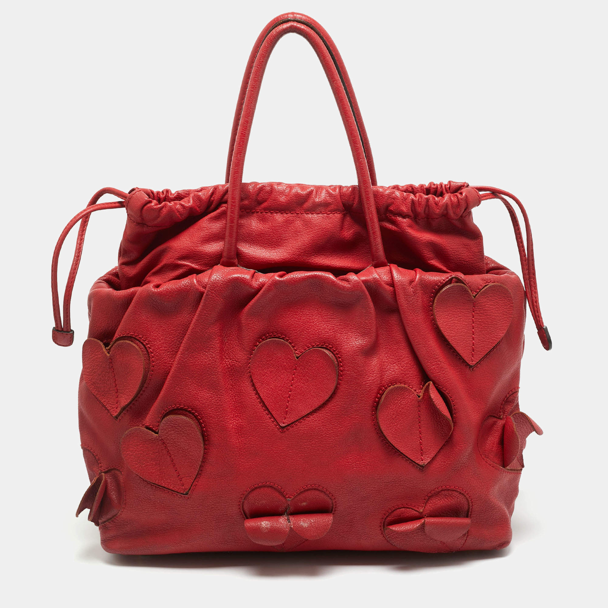 مملوكة مسبقًا Dolce & Gabbana Heart Applique Red Leather Drawstring Tote