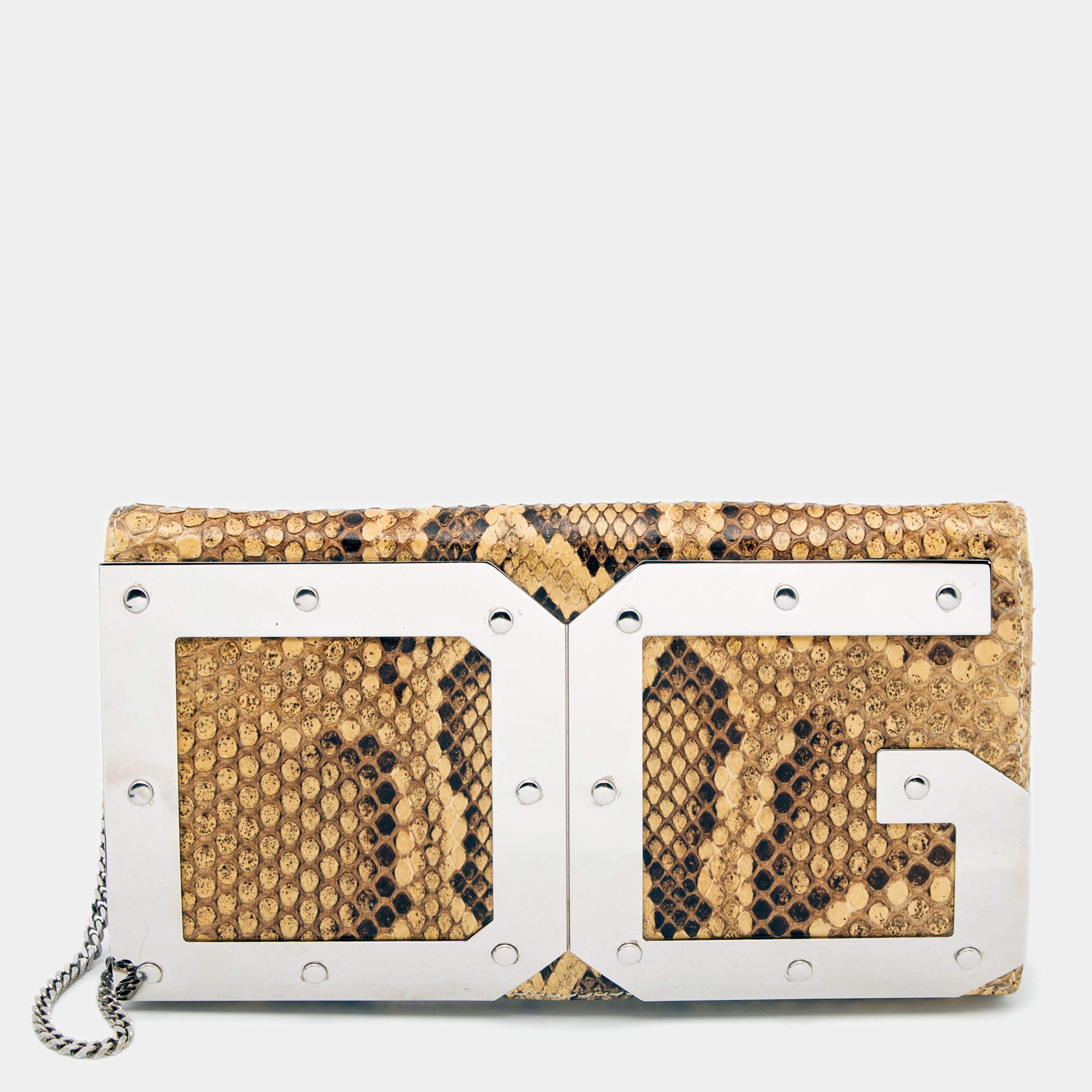 Pre Owned حقيبة كلتش دولتشي أند غابانا جلد ثعبان كريمي مزينة شعار الماركة دي جي 