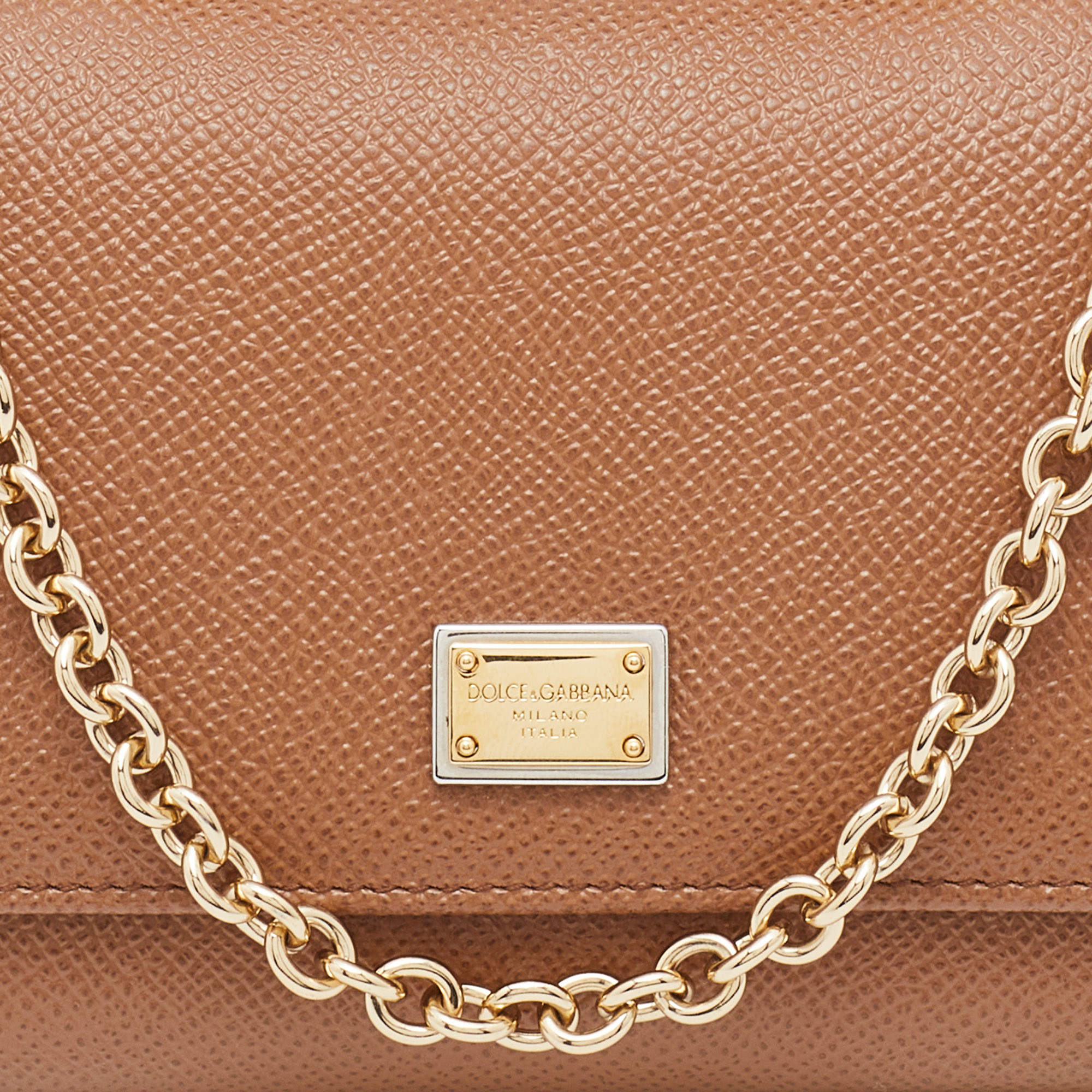 Pre Owned Dolce & Gabbana Brown Leather Miss Sicily Von Wallet on Chain