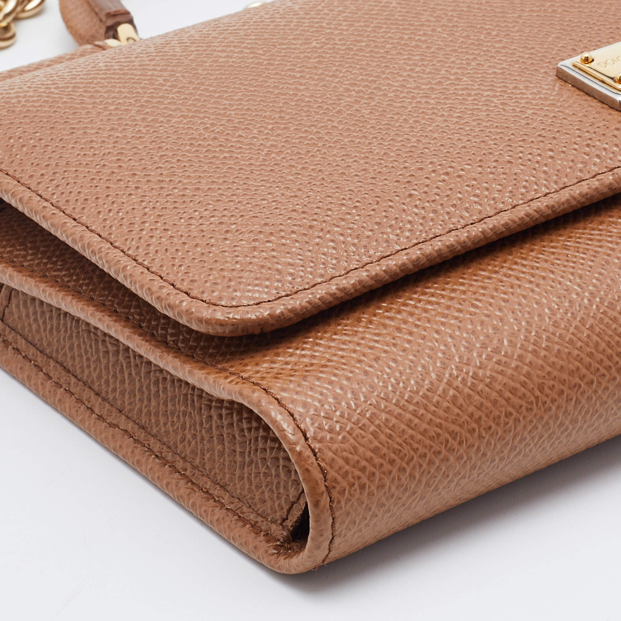 Pre Owned Dolce & Gabbana Brown Leather Miss Sicily Von Wallet on Chain