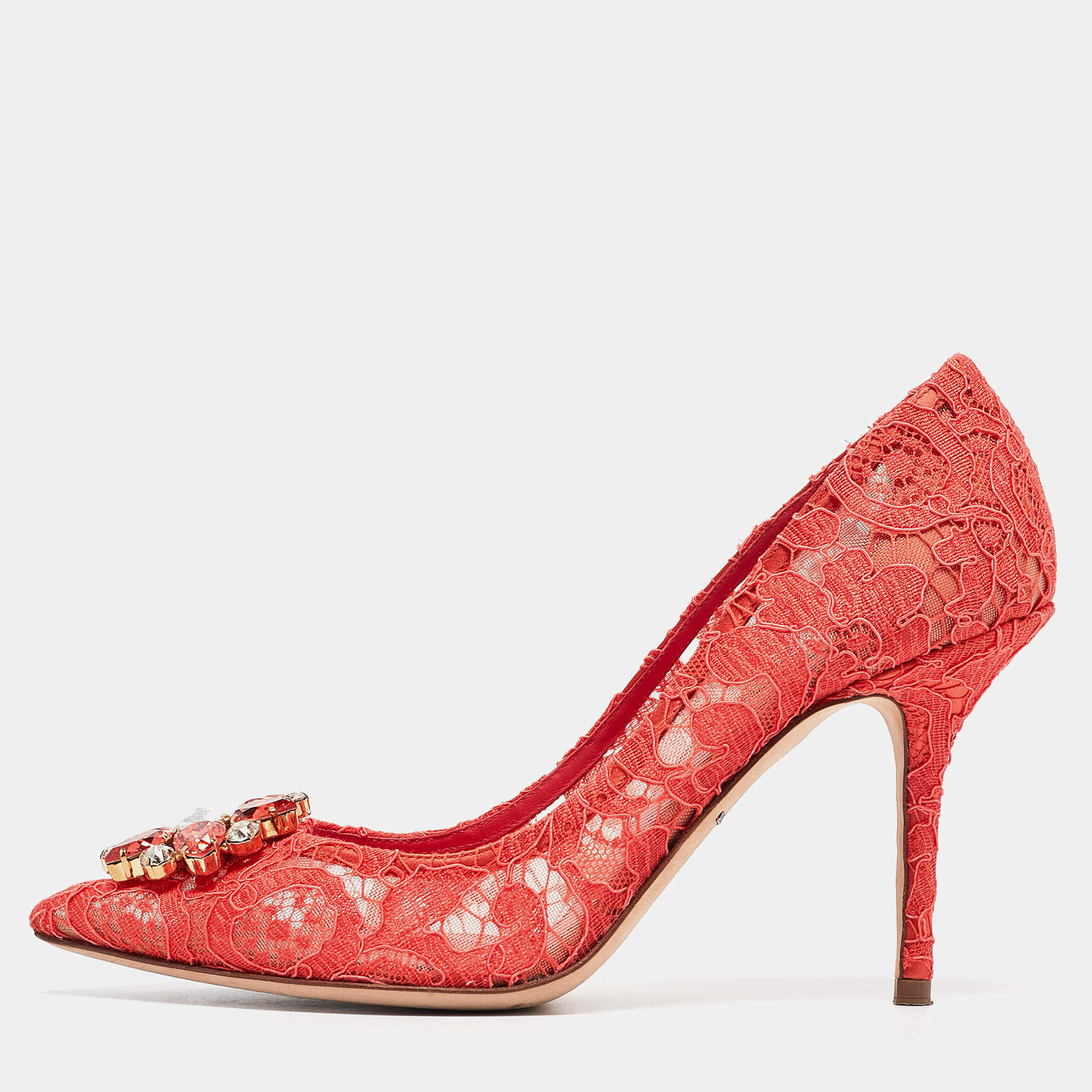 Pre Owned Dolce & Gabbana Coral Pink Lace Bellucci Pumps Size 40