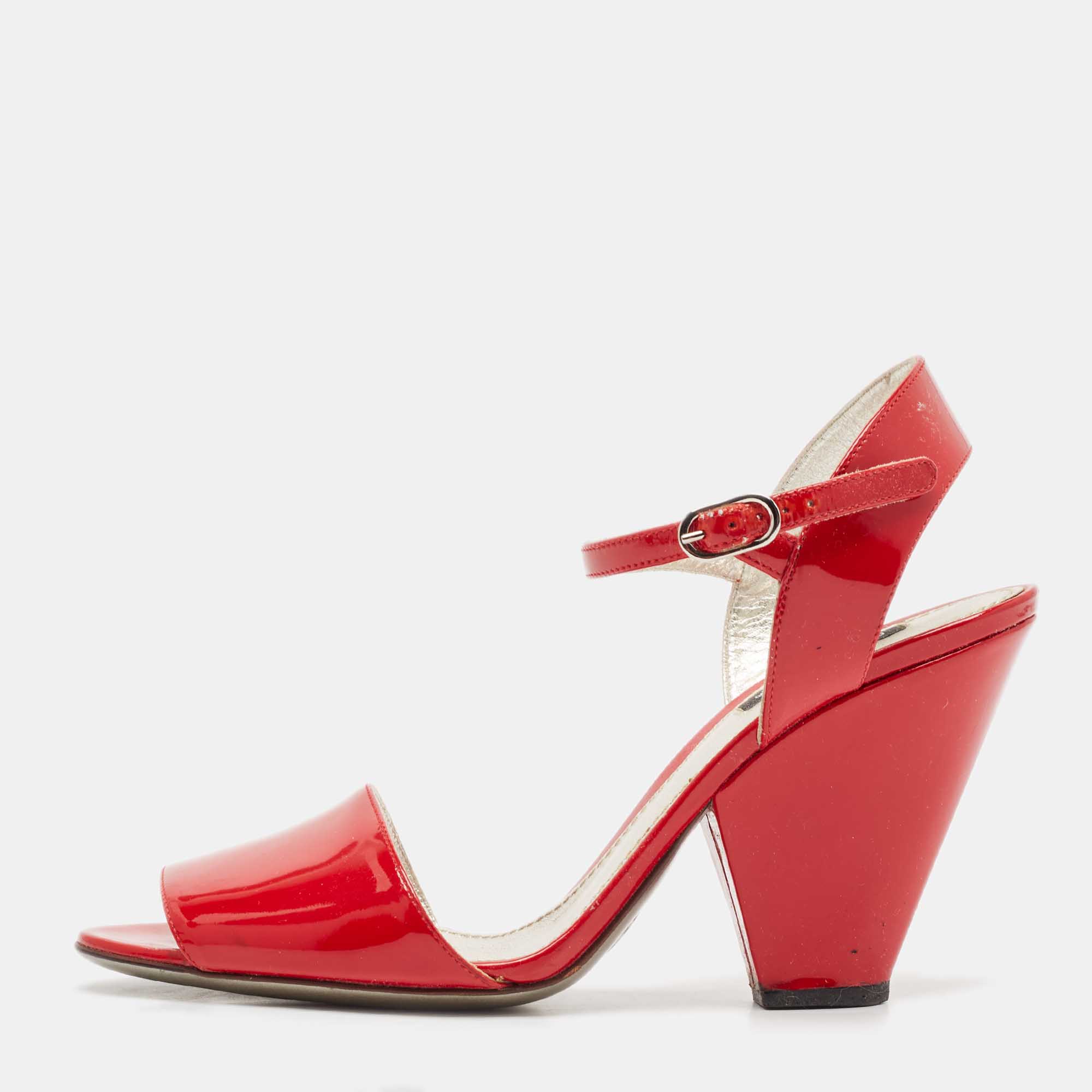 Dolce & Gabbana Red Patent Leather Block Heel Ankle Strap Sandals Size 39