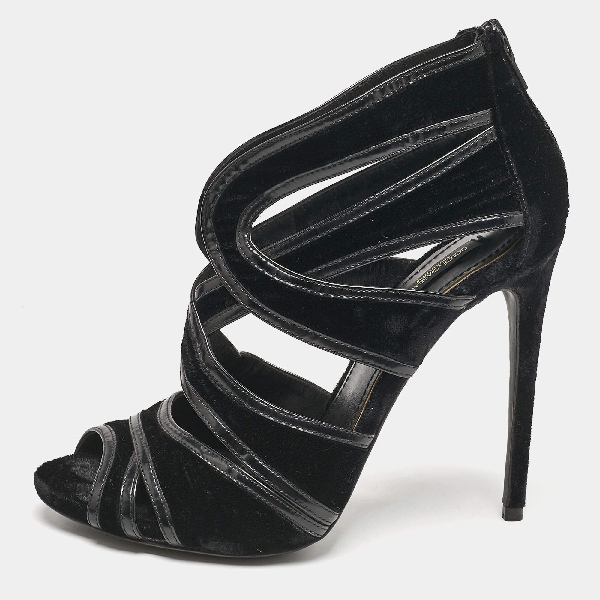 Pre Owned صندل دولتشي آند غابانا جلد أسود ومخملي بأصابع مفتوحة ومفرغة مقاس 40