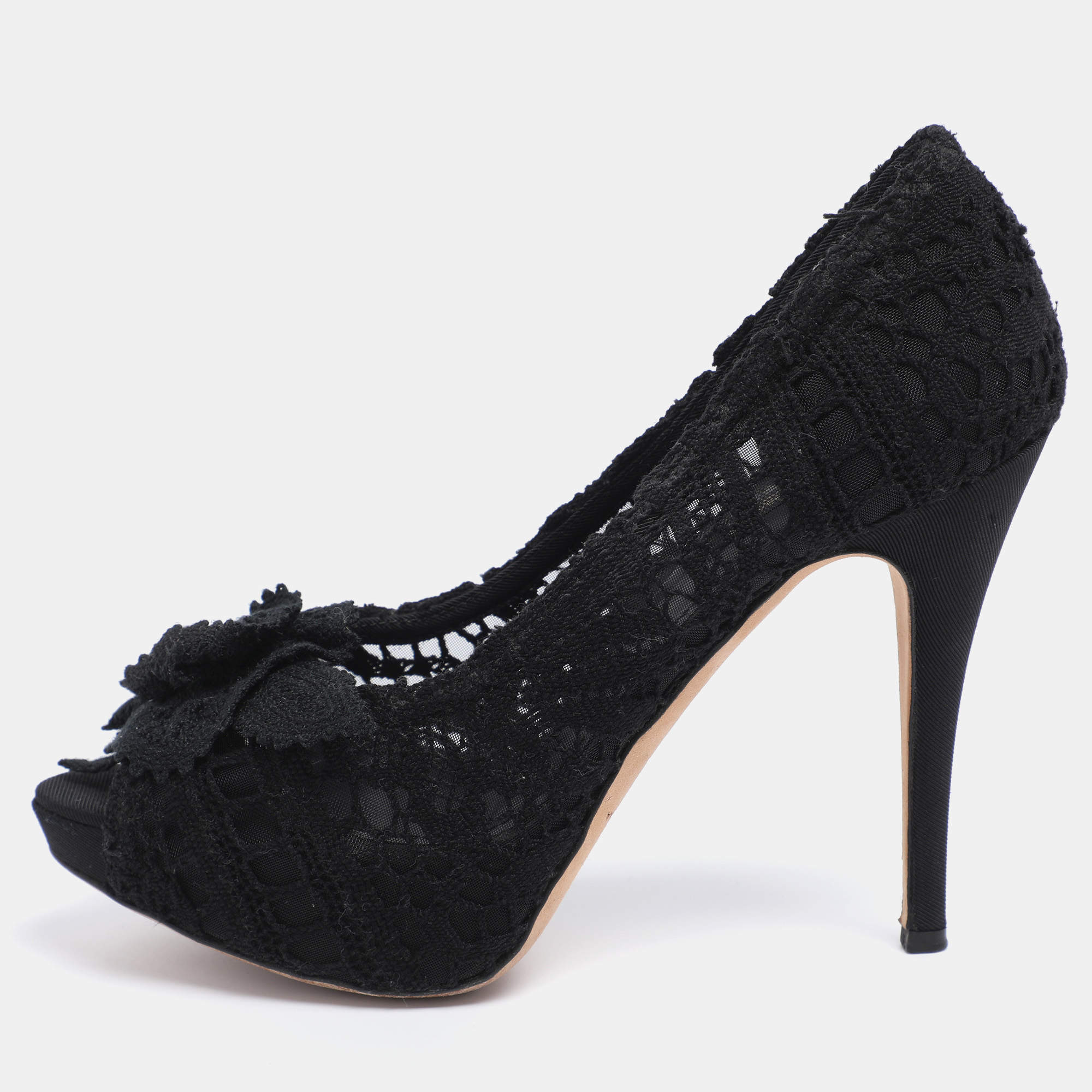 مملوكة مسبقًا Dolce & Gabbana Black Lace Flower Lace Embellished Platform Pumps Size 38
