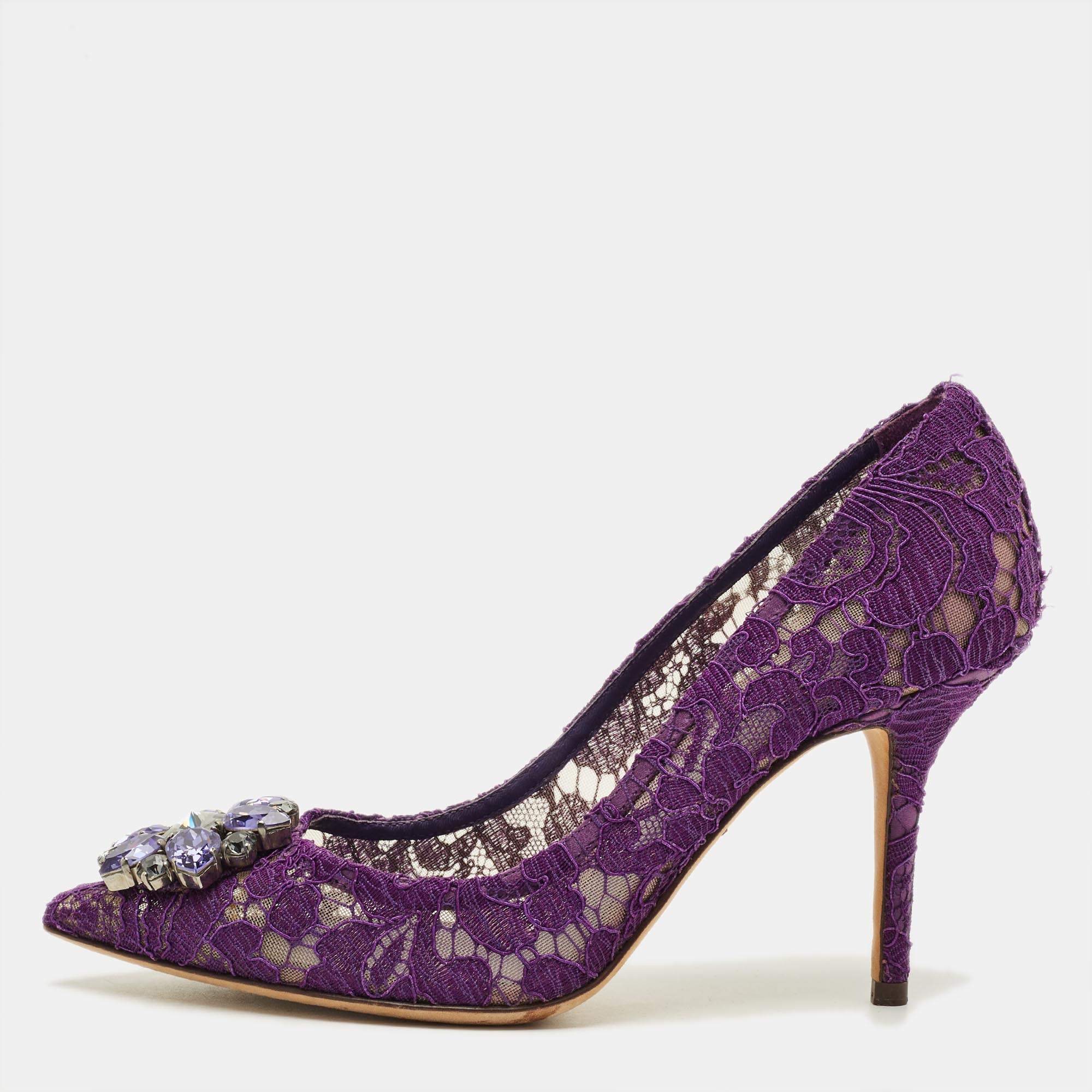 Pre Owned Dolce & Gabbana Bellucci Size 38 Purple Lace and Mesh Pumps