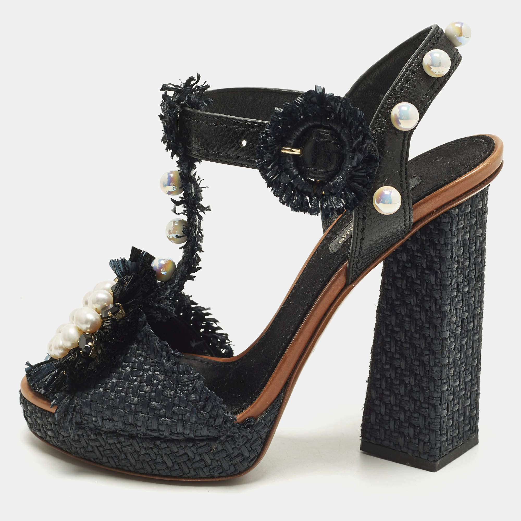 مملوكة مسبقًا Dolce & Gabbana Size 36 Black Leather and Raffia Faux Pearls T Strap Sandals