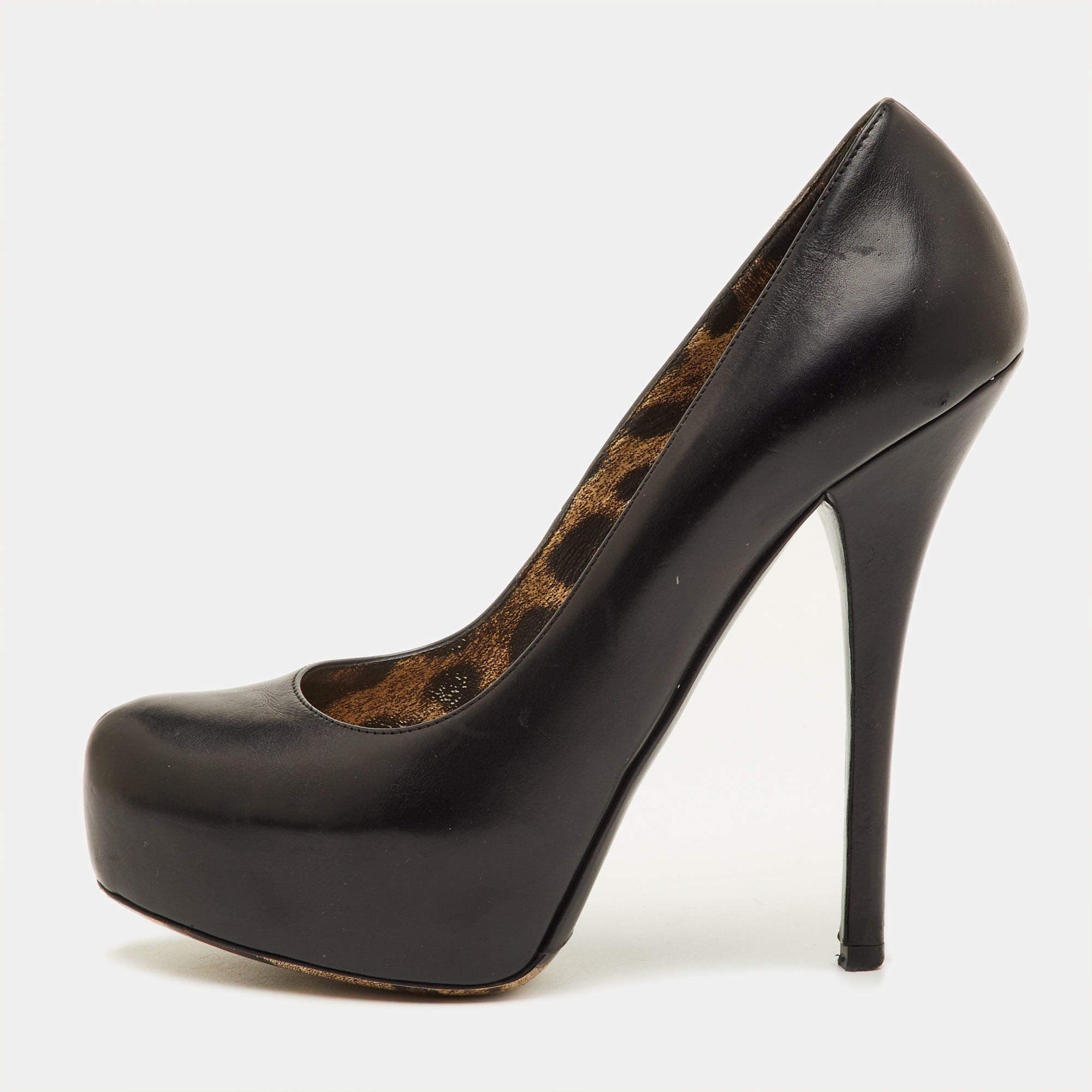 مملوكة مسبقًا Dolce & Gabbana Size 38 Black Leather Platform Pumps
