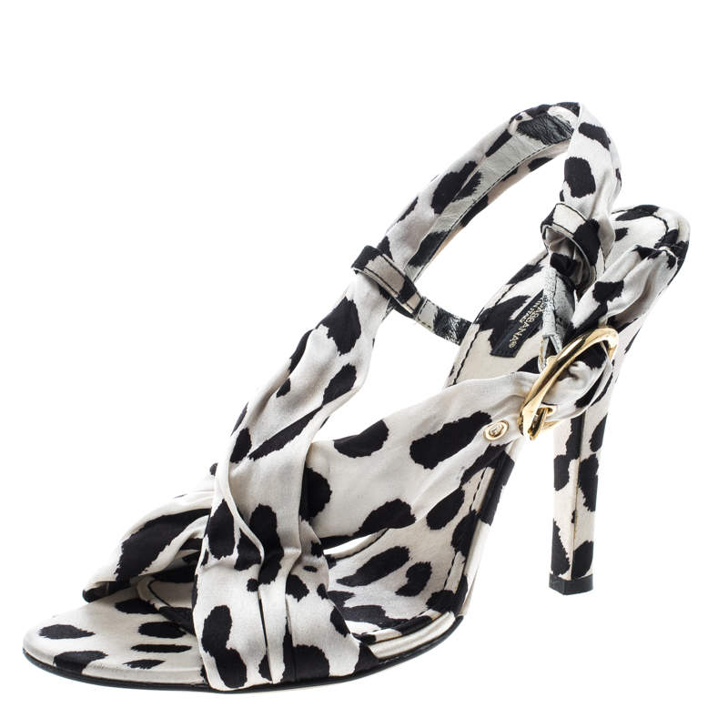 مملوكة مسبقًا Dolce & Gabbana Monochrome Printed Pleated Silk Cross Strap Sandals Size 39