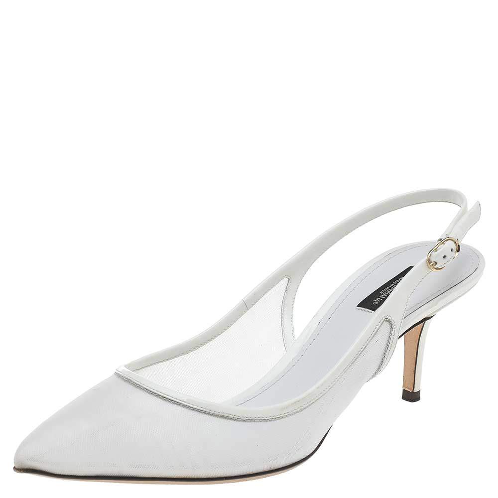 مملوكة مسبقًا صندل دولتشي أند غابانا جلد لامع وشبكة أبيض بحزام للكاحل مقاس 41