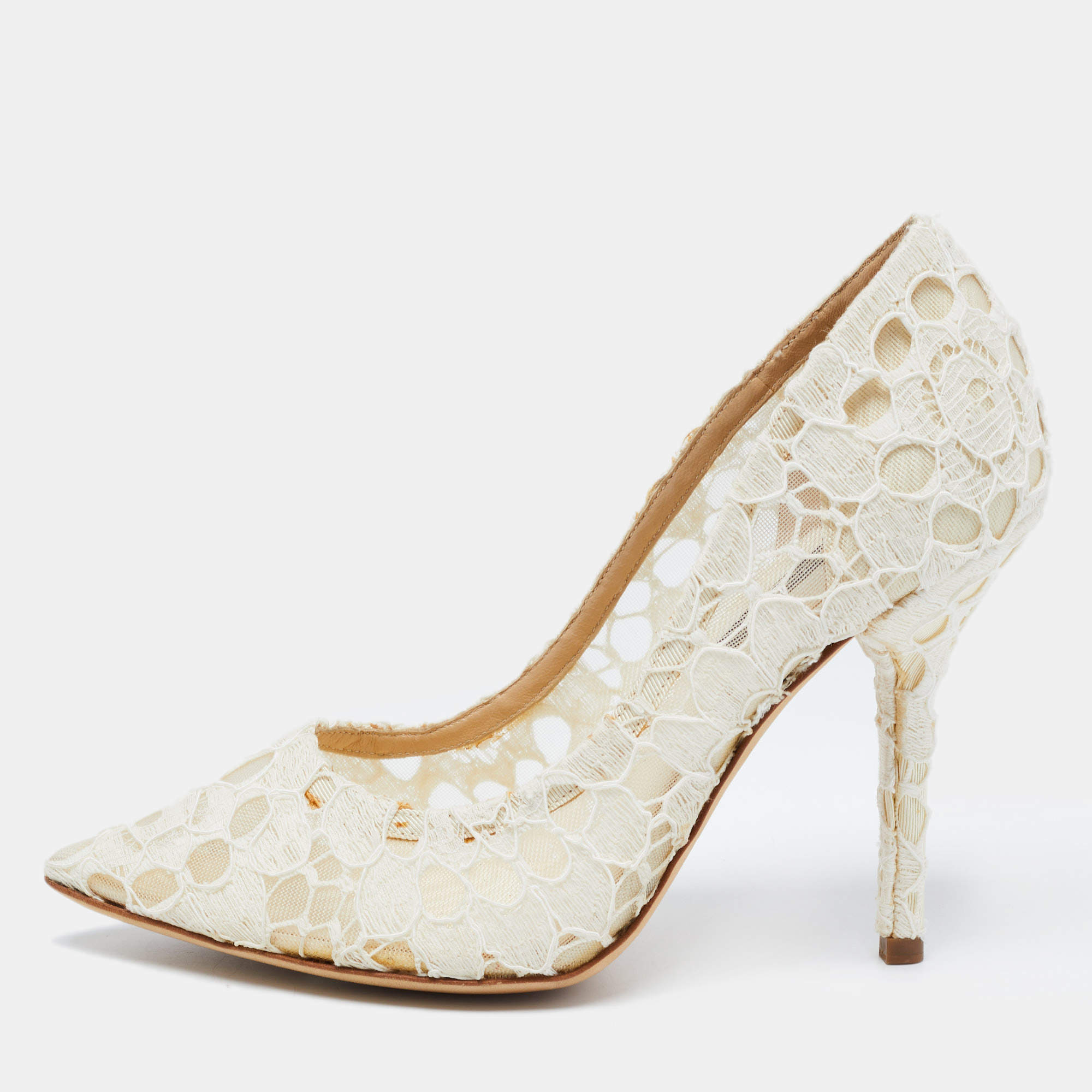 مملوكة مسبقًا Dolce & Gabbana White Lace and Mesh Pointed Toe Pumps Size 36