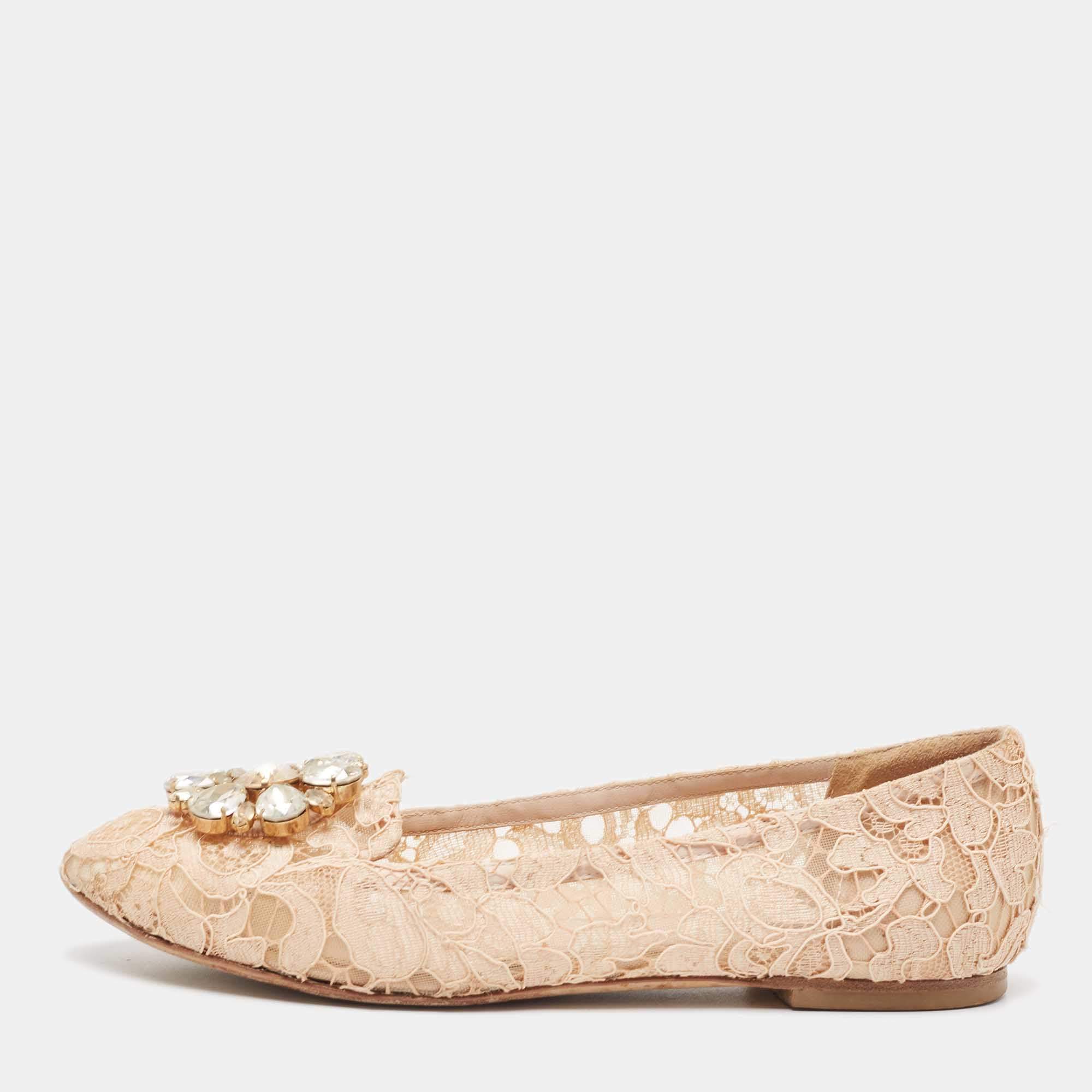 Pre Owned Dolce & Gabbana Blush Pink Lace Crystal Embellished Ballet Flats Size 37.5
