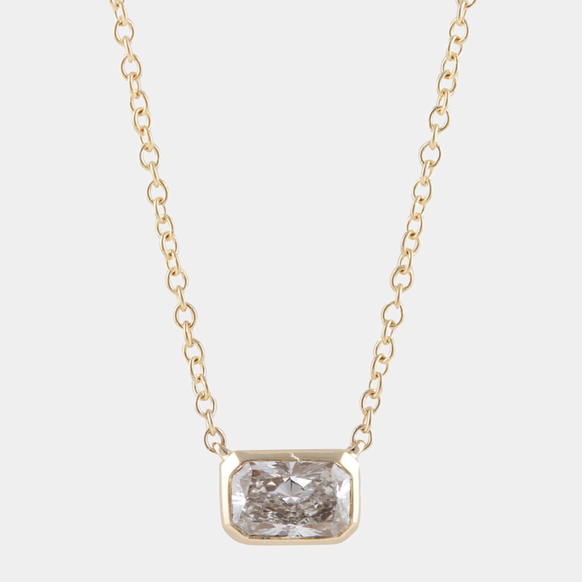 Pre Owned قلادة دلاية ألماس مزروع في المختبر ذهب أصفر عيار 14 قيراط (0.45 قيراط)