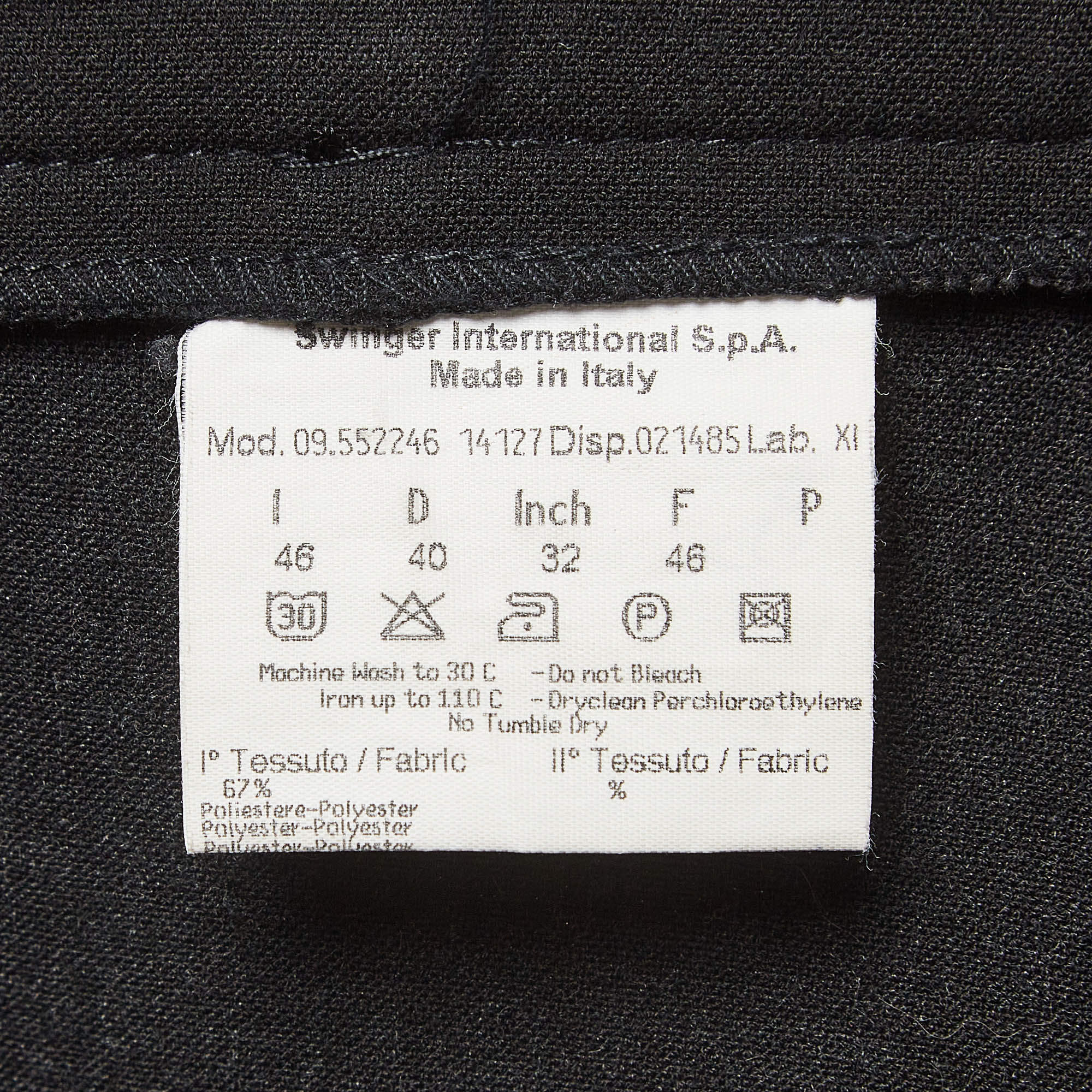 90年代 FENDI jeans Stretch Skirt ブラック 42 Two Skirts and a T-Shirt by FENDI Jeans, size 42(IT