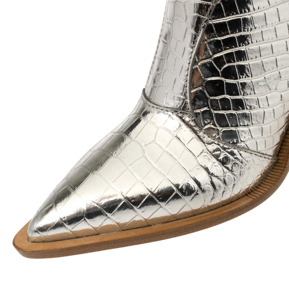 Silver fendi fashion boots