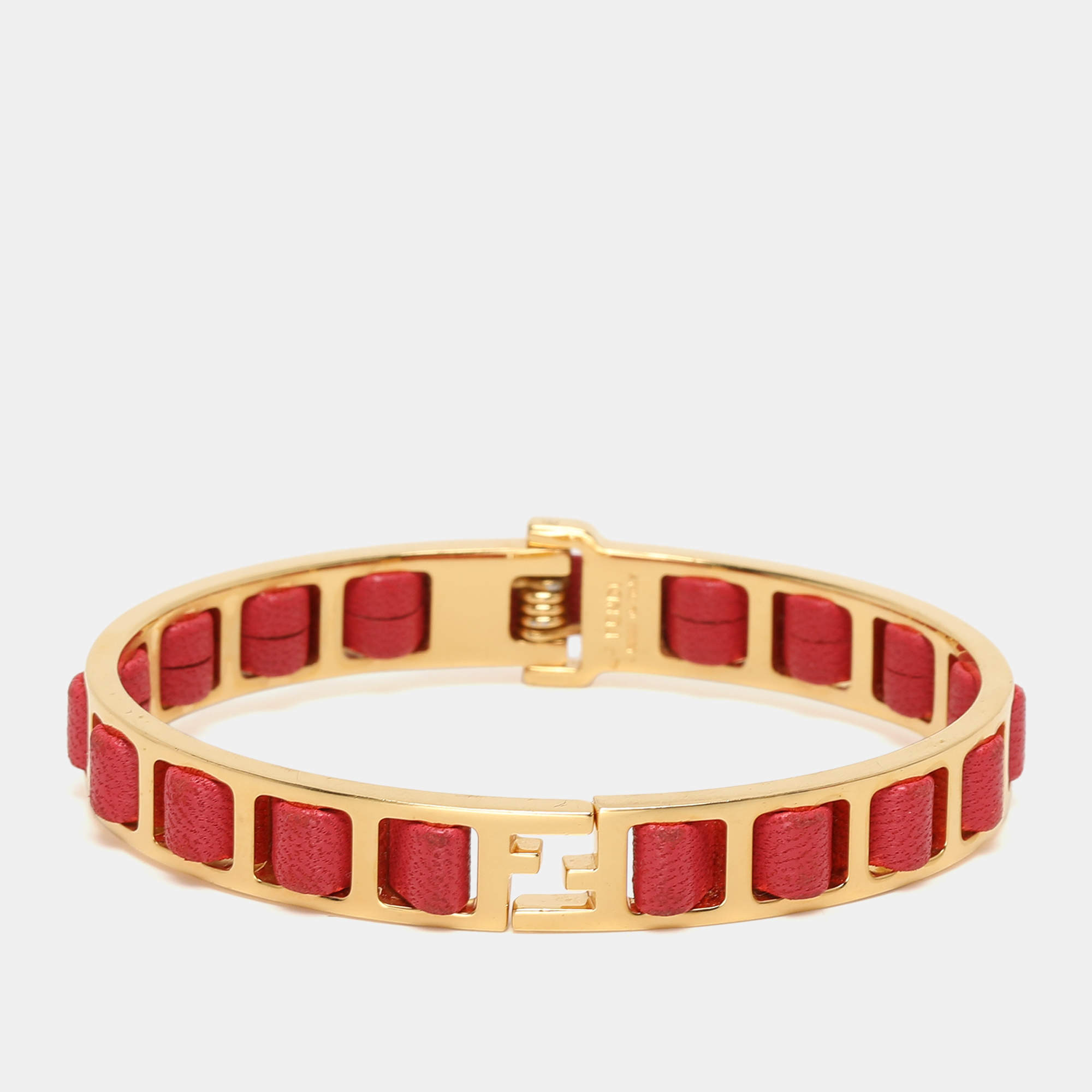 Pre Owned Fendi Gold Tone Pink Leather The Fendista Bangle Bracelet S