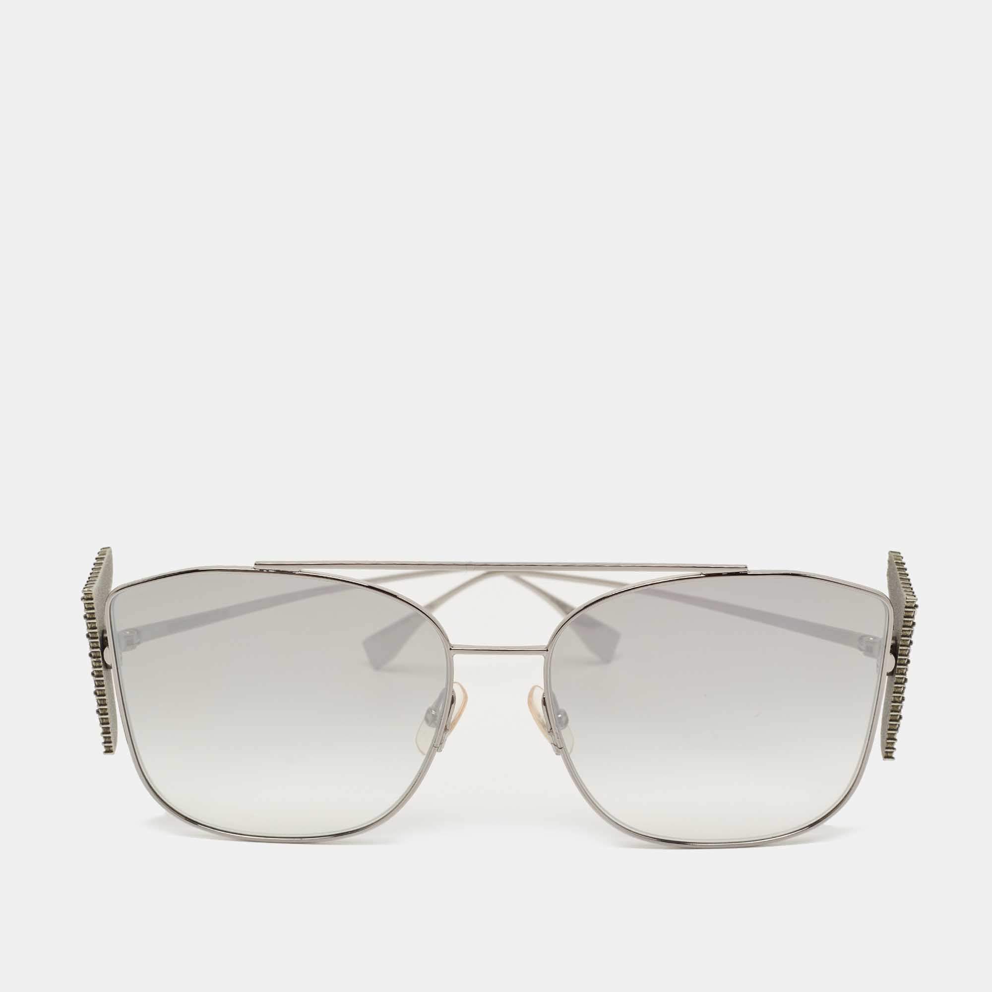 مملوكة مسبقًا Fendi Silver/Grey Gradient FF0380/S Crystals Oversized Sunglasses