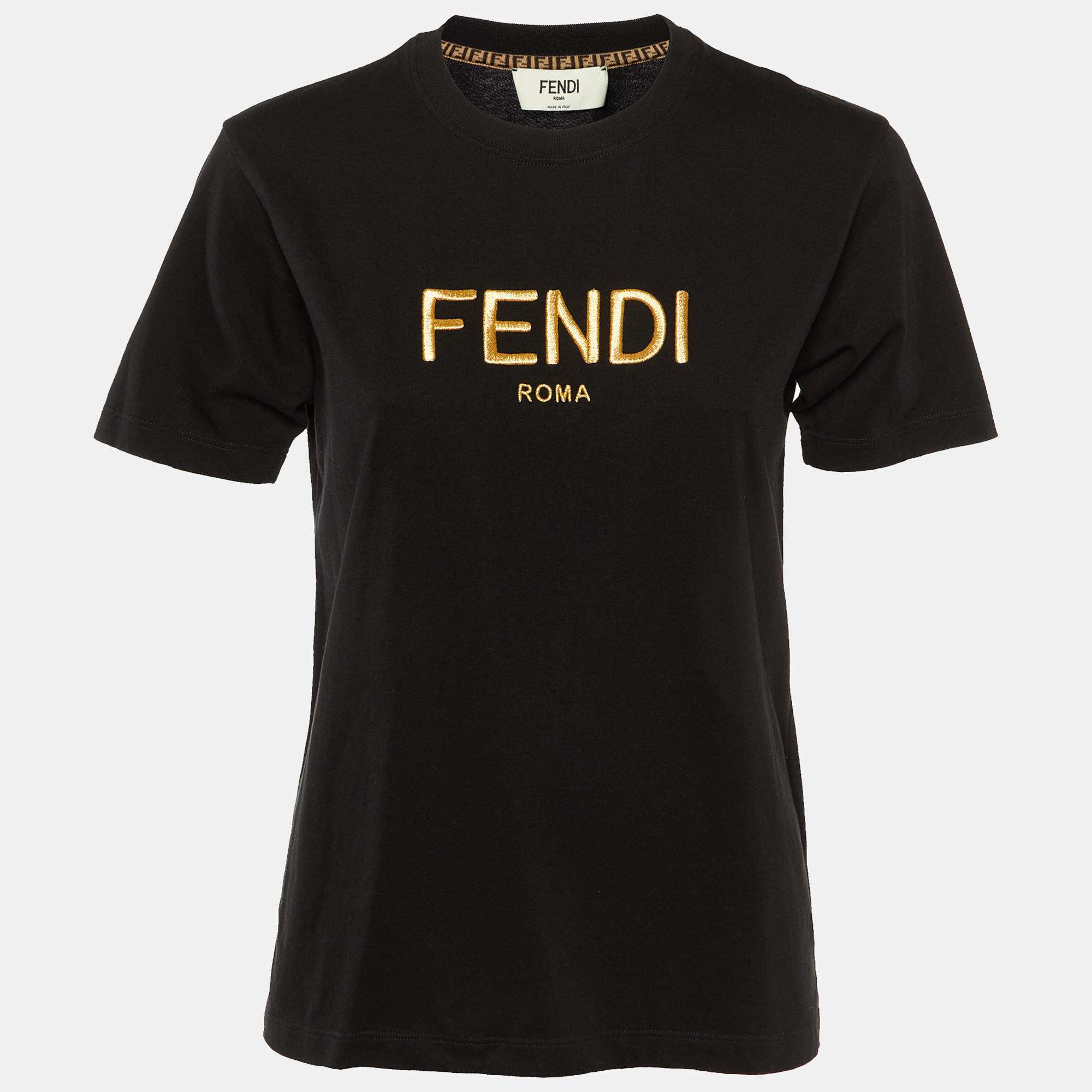 مملوكة مسبقًا تي شيرت فندي قطن أسود مزخرف بشعار معدني رقبة مستديرة مقاس متوسط