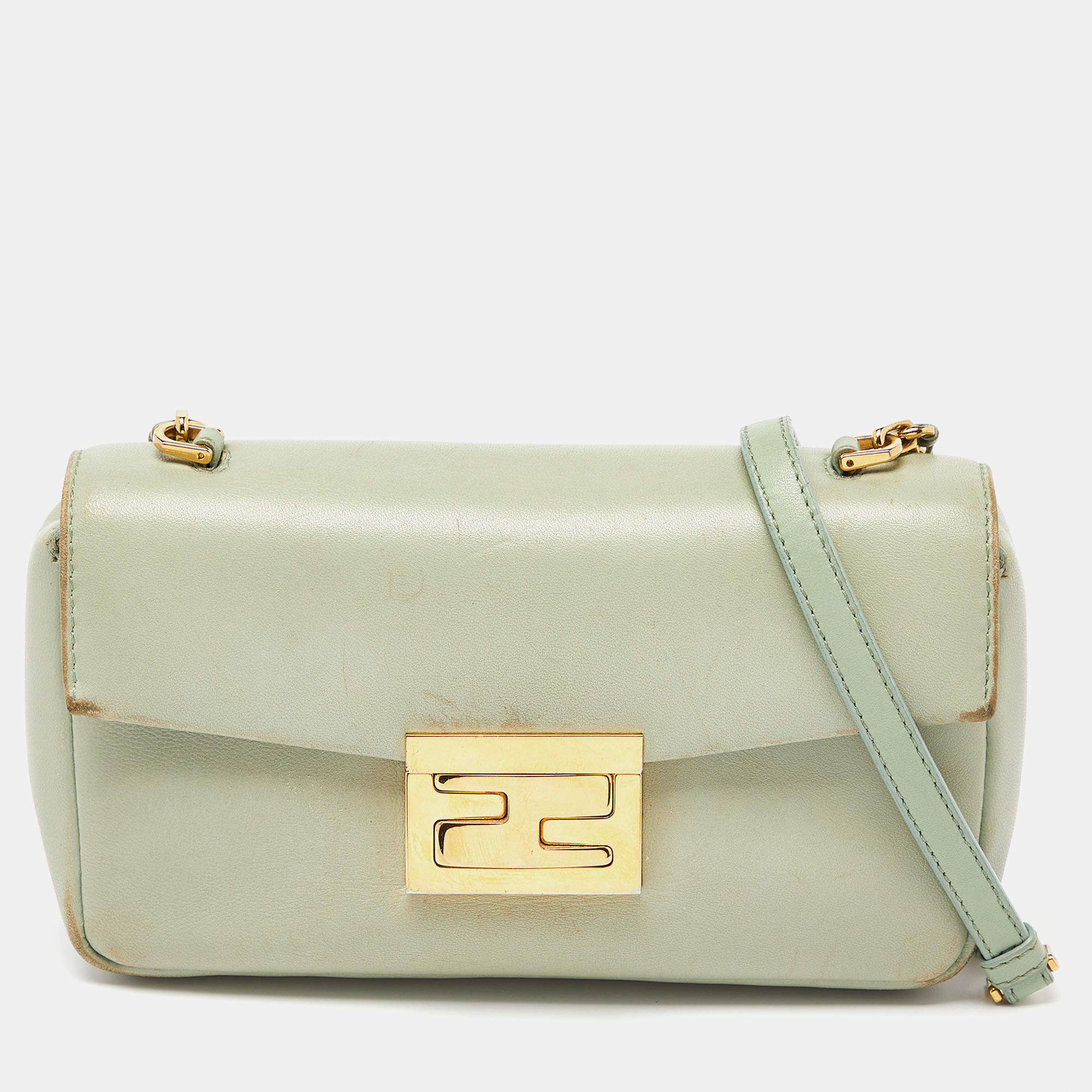 مملوكة مسبقًا حقيبة كروس فندي بي باغيت ميني جلد وردي  