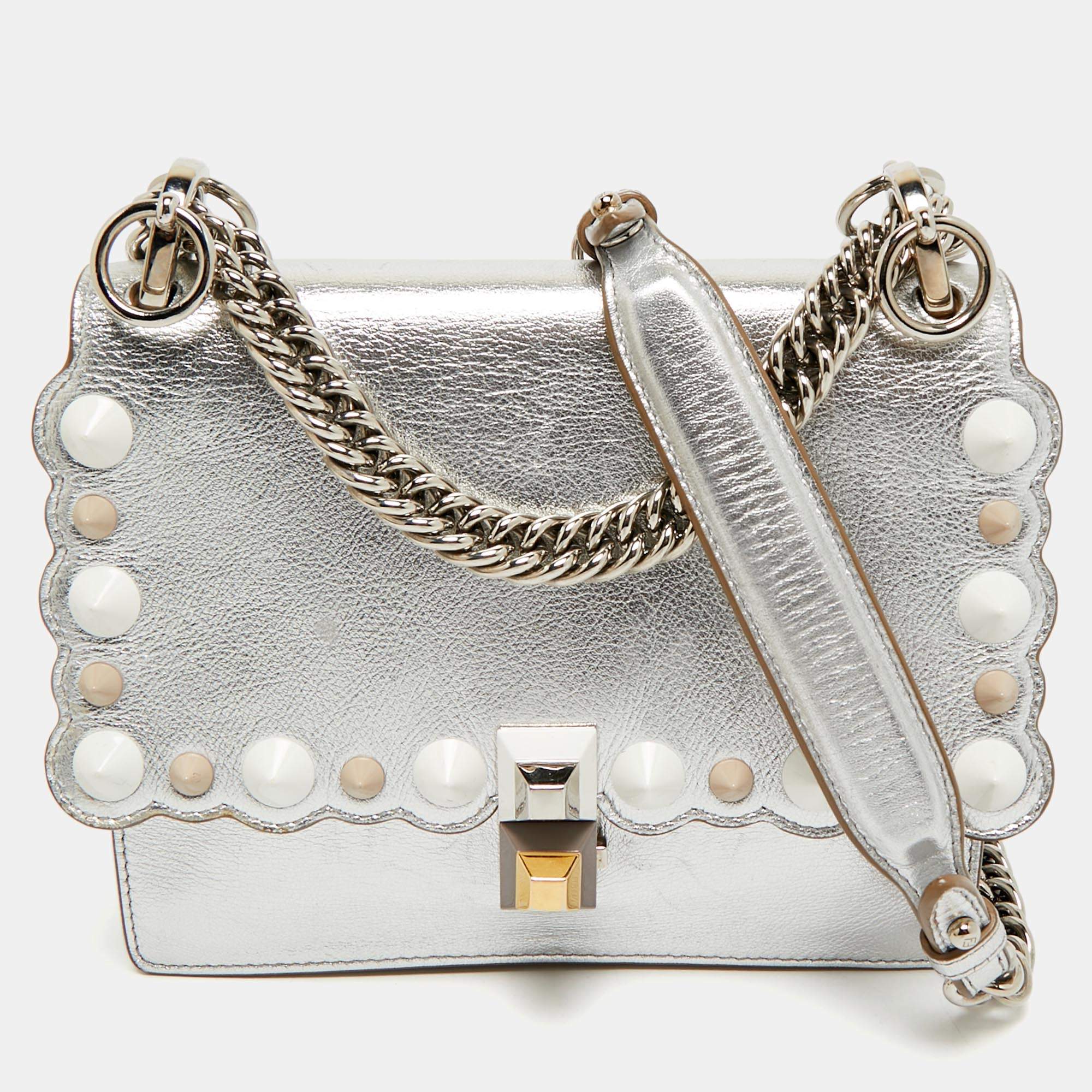 Pre Owned Fendi Silver Leather Small Scalloped Kan I Shoulder Bag