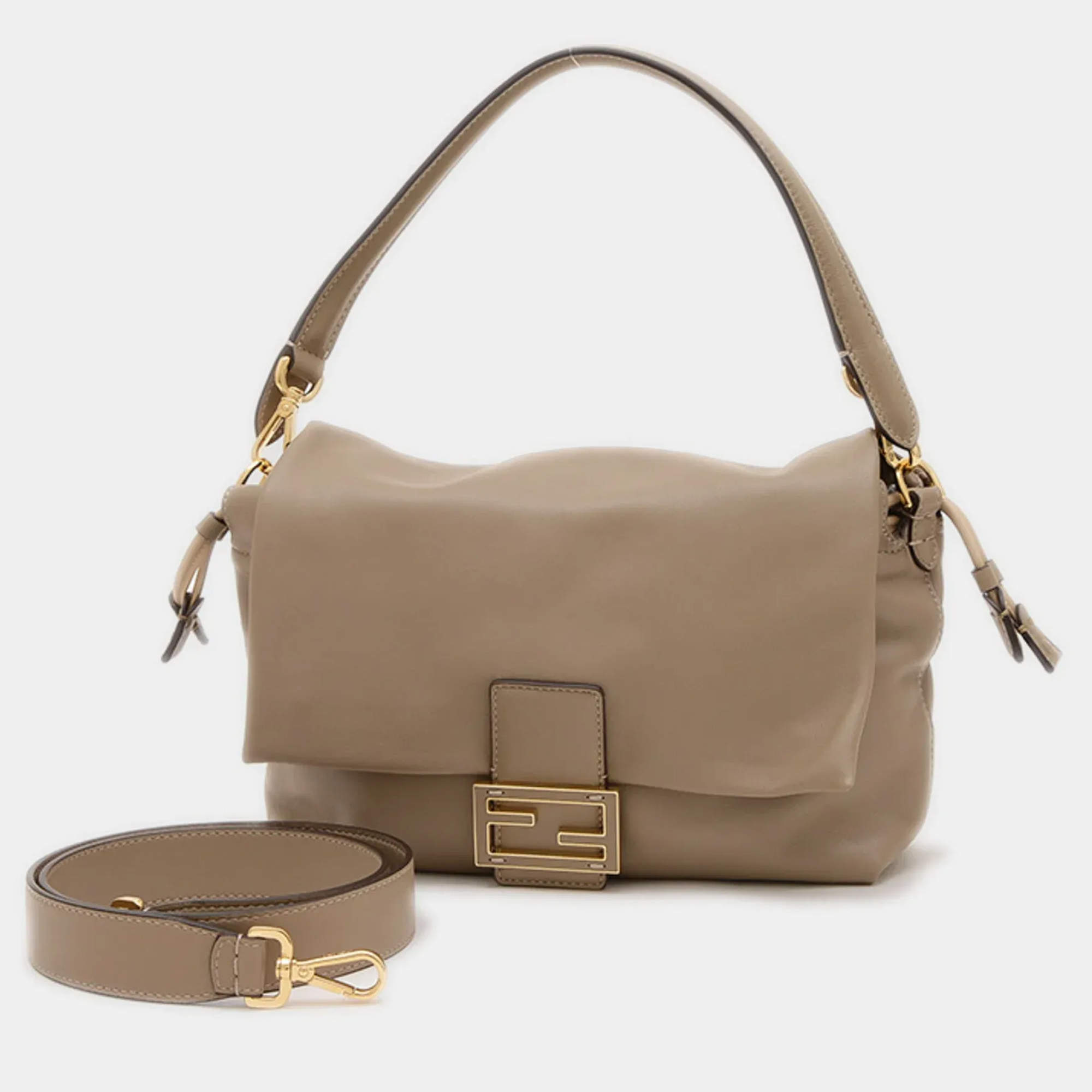 Pre Owned Fendi Mamma Baguette Medium Beige Leather Shoulder Bag