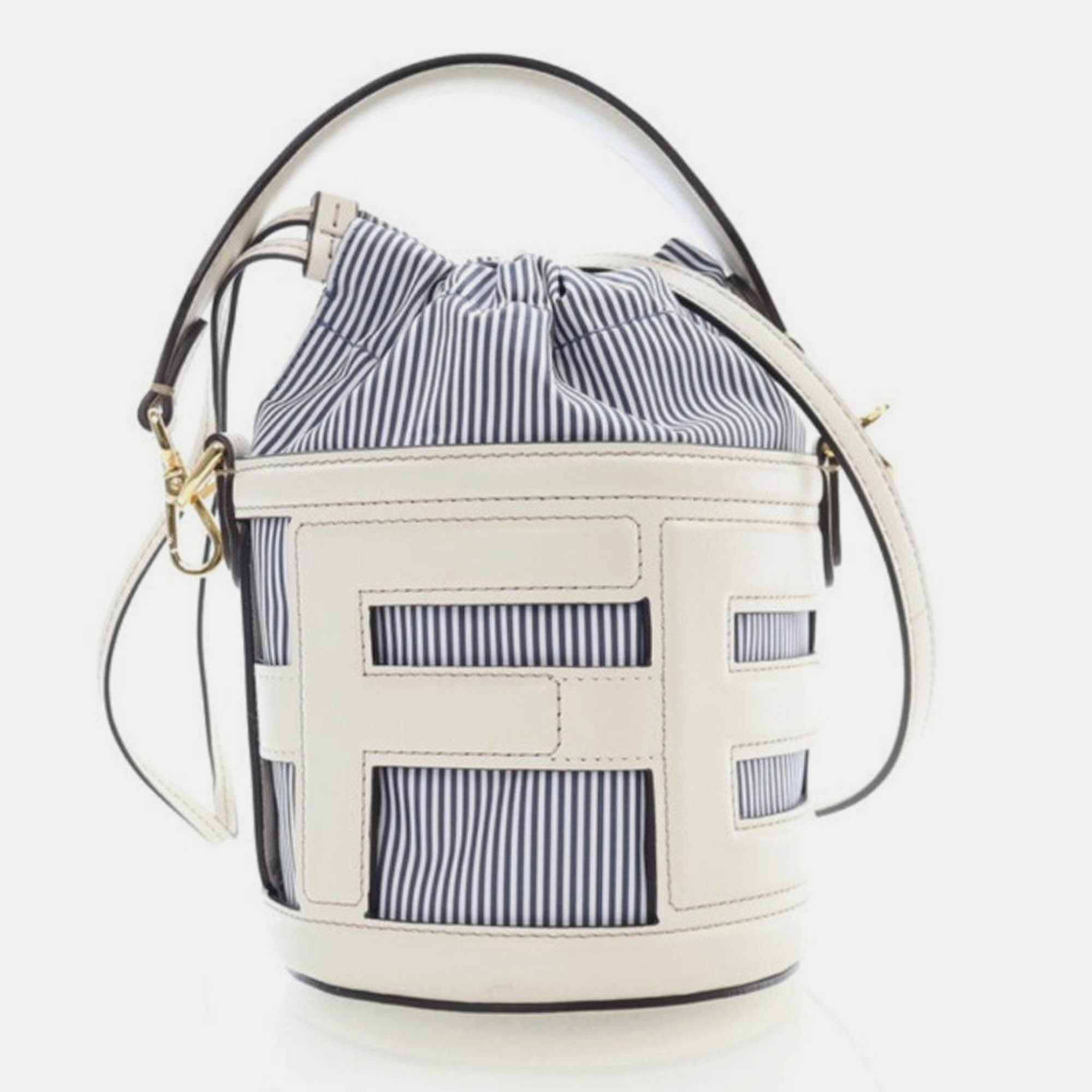 Pre Owned Fendi Step Out Blue/White Leather Bucket Bag