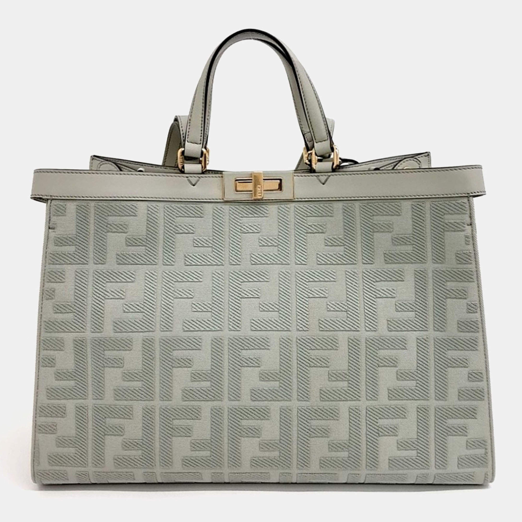 Pre Owned Fendi Green Fabric Peekaboo X Medium