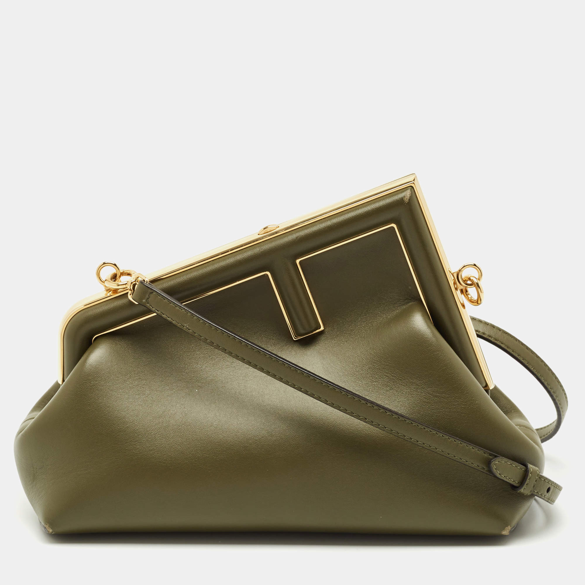 مملوكة مسبقًا Fendi Olive Green Leather Small Fendi First Clutch Bag