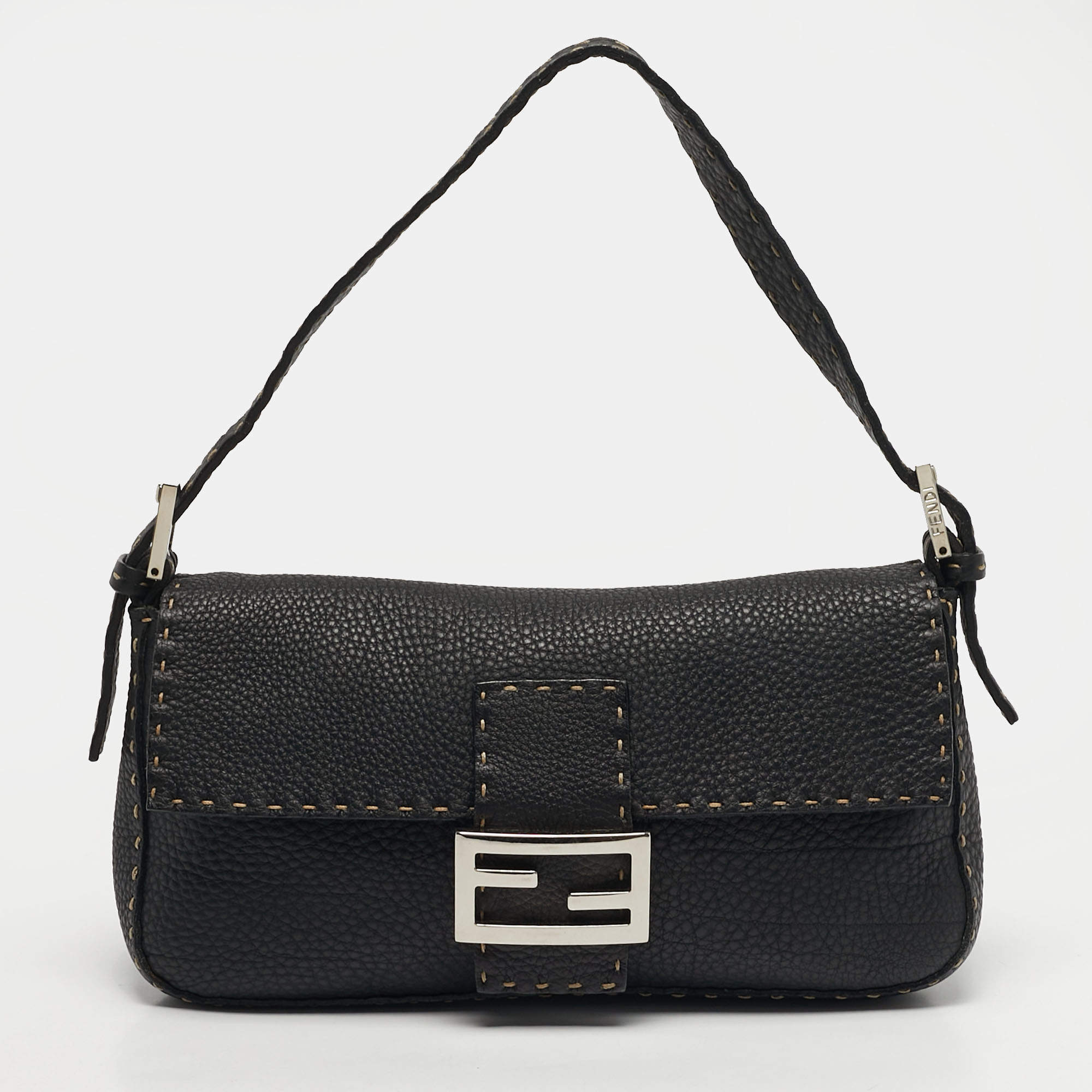 مملوكة مسبقًا Fendi Baguette Black Selleria Leather Flap Bag