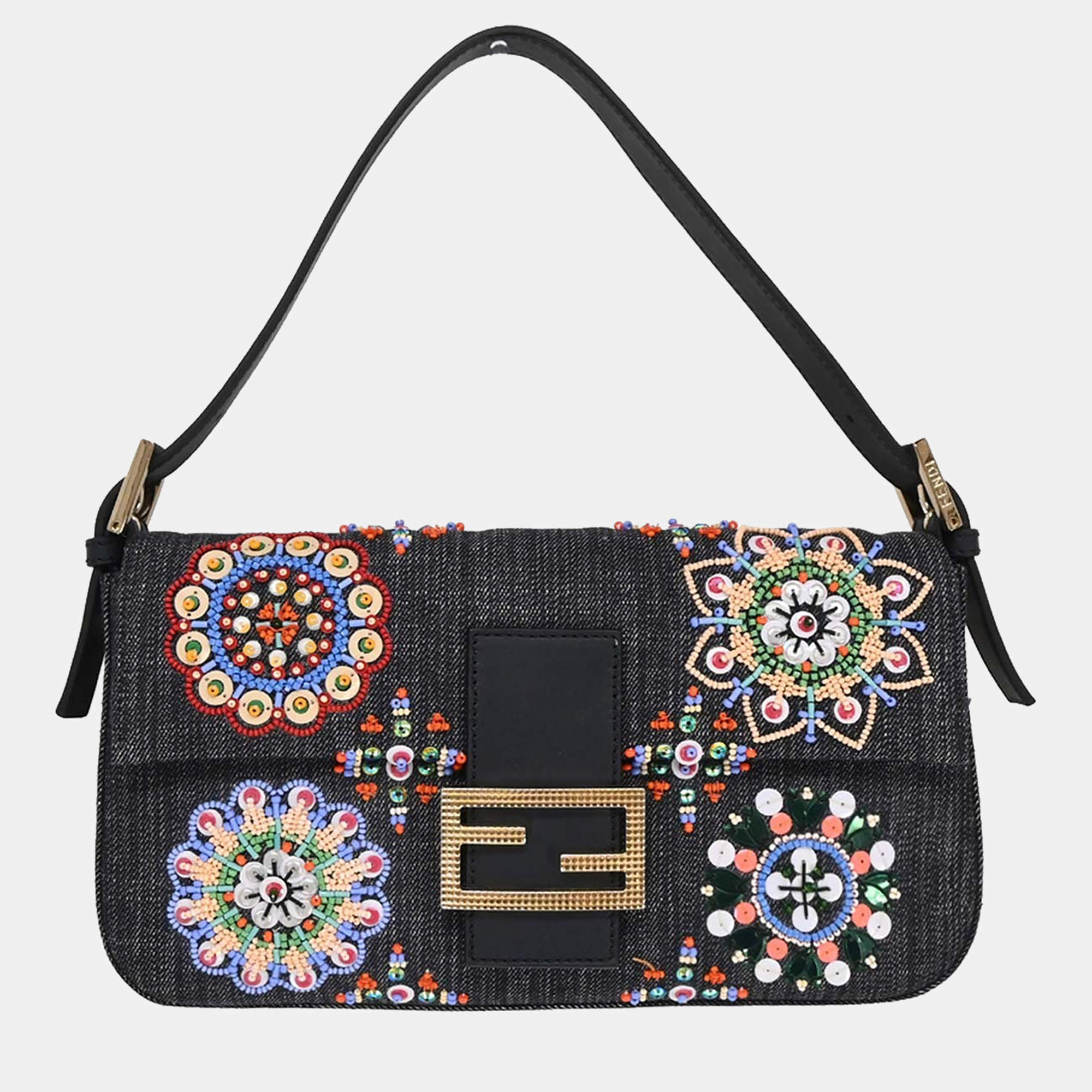 Pre Owned حقيبة باجيت خرزية من الدنيم الأزرق الداكن فندي