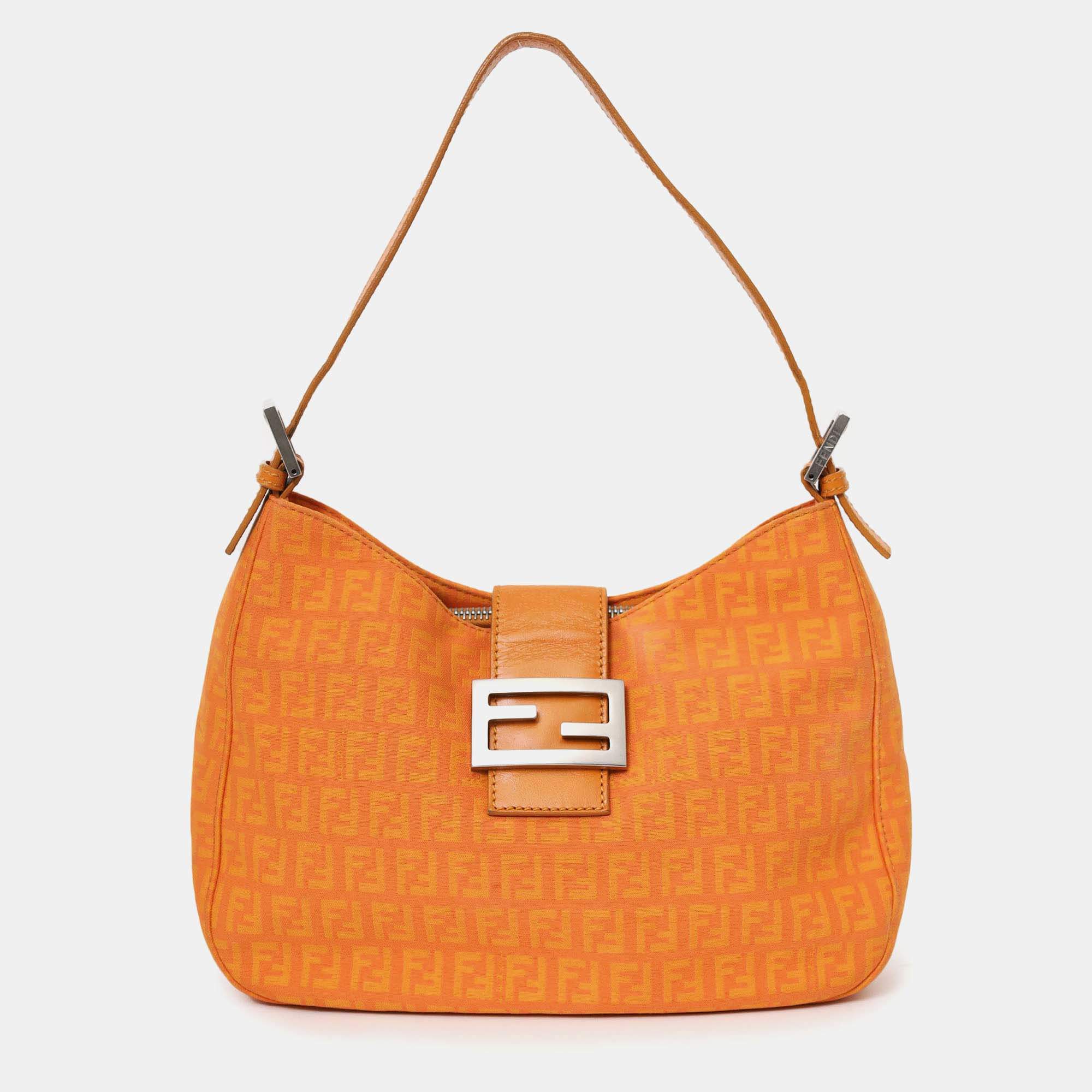 Pre Owned حقيبة كتف باغيت فنـدي كانفاس برتقالي فو زوكيني