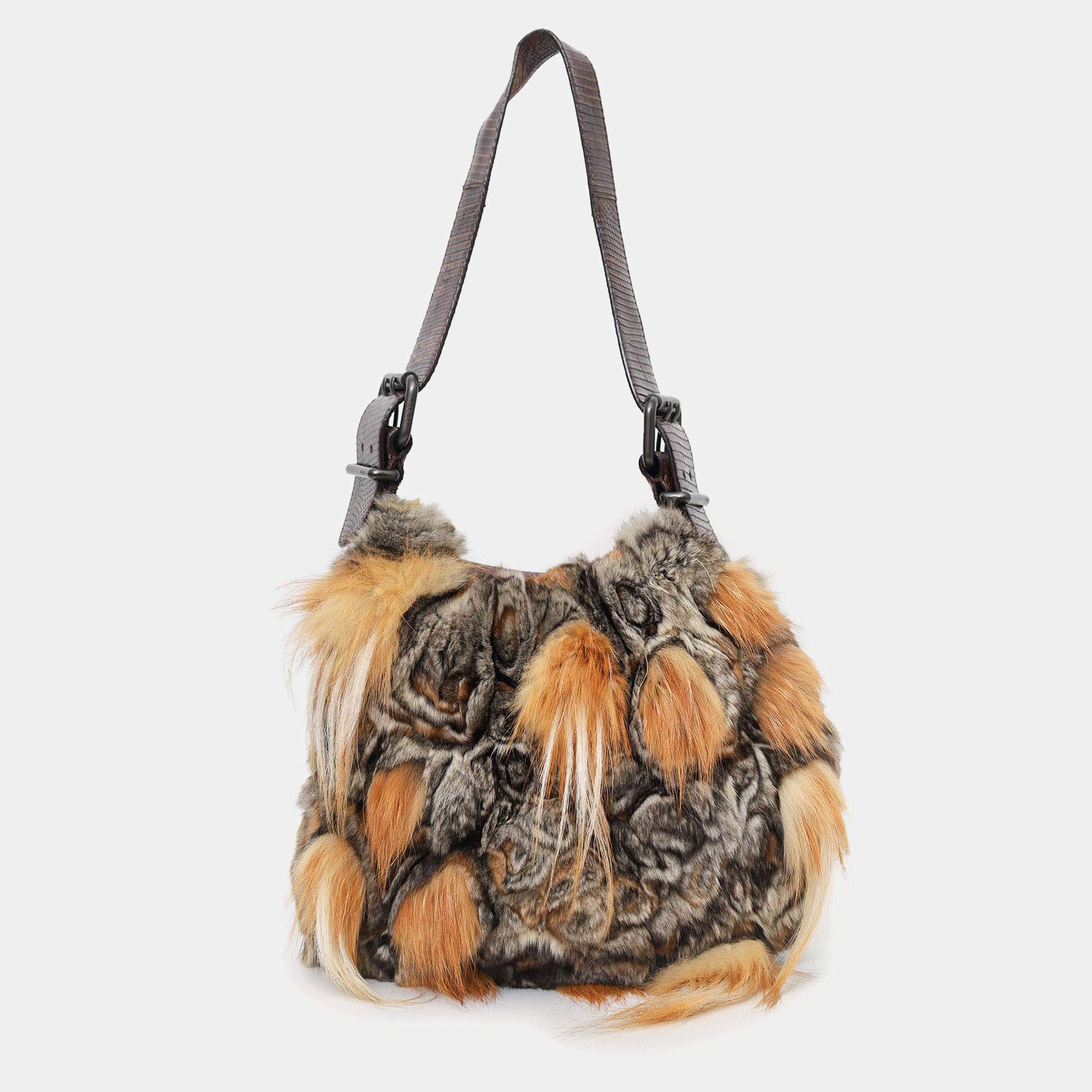 مملوكة مسبقًا Fendi Brown/Grey Chinchilla Fur Oyster Shoulder Bag