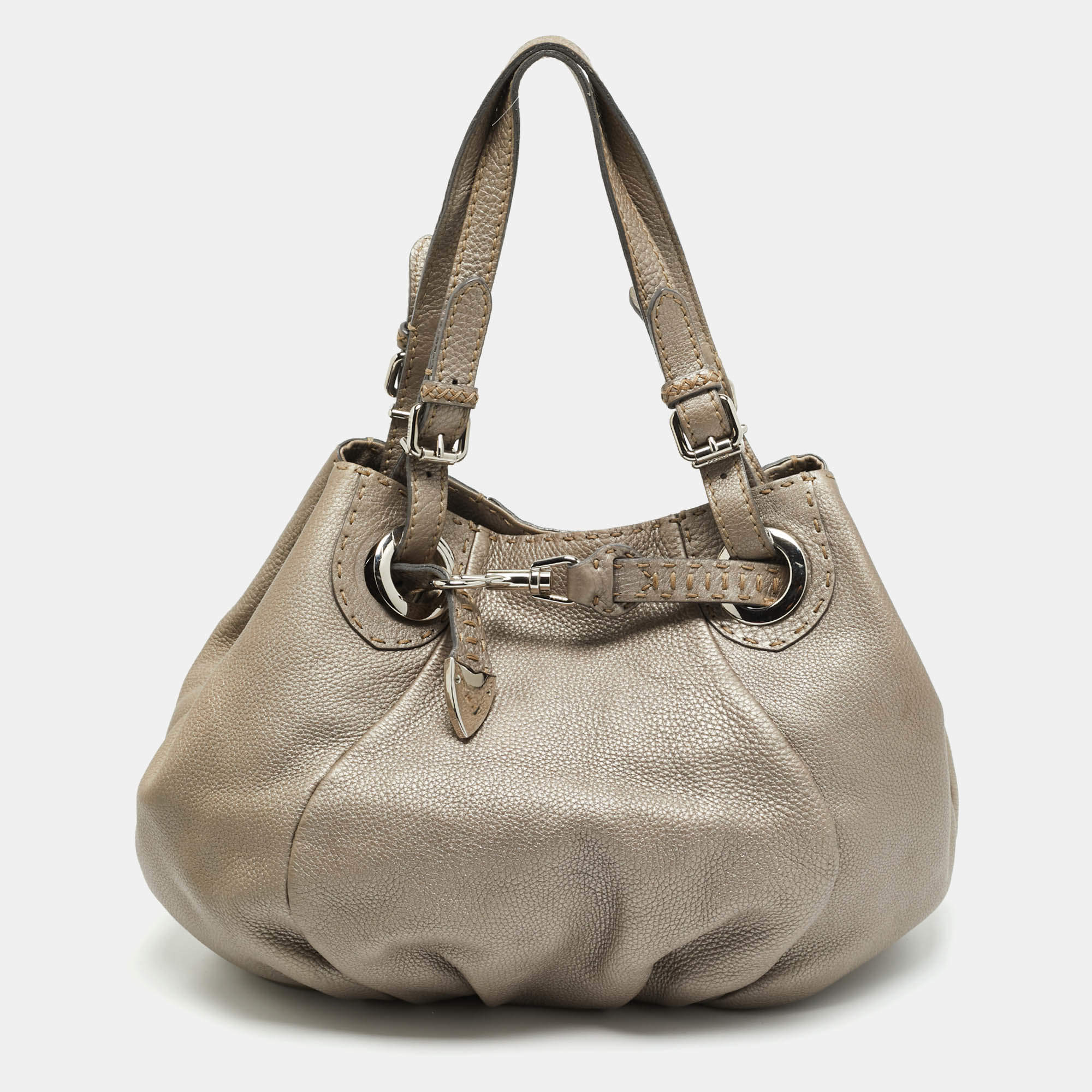 مملوكة مسبقًا Fendi Pomodorino Metallic Selleria Leather Shoulder Bag