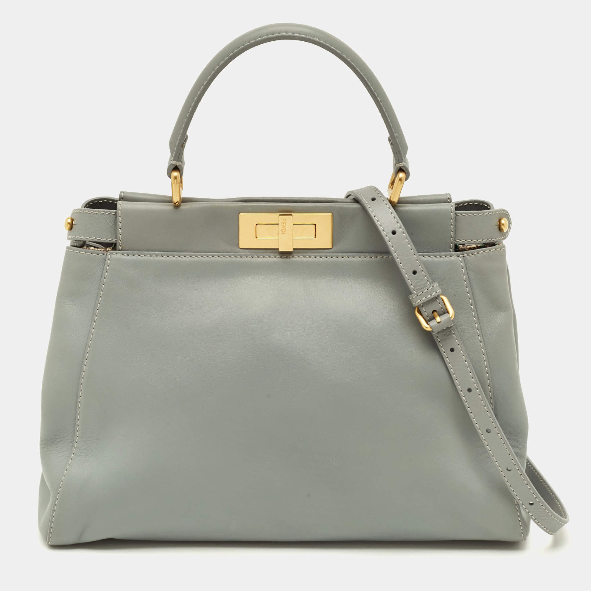 مملوكة مسبقًا Fendi Peekaboo Medium Light Blue Leather Top Handle Bag
