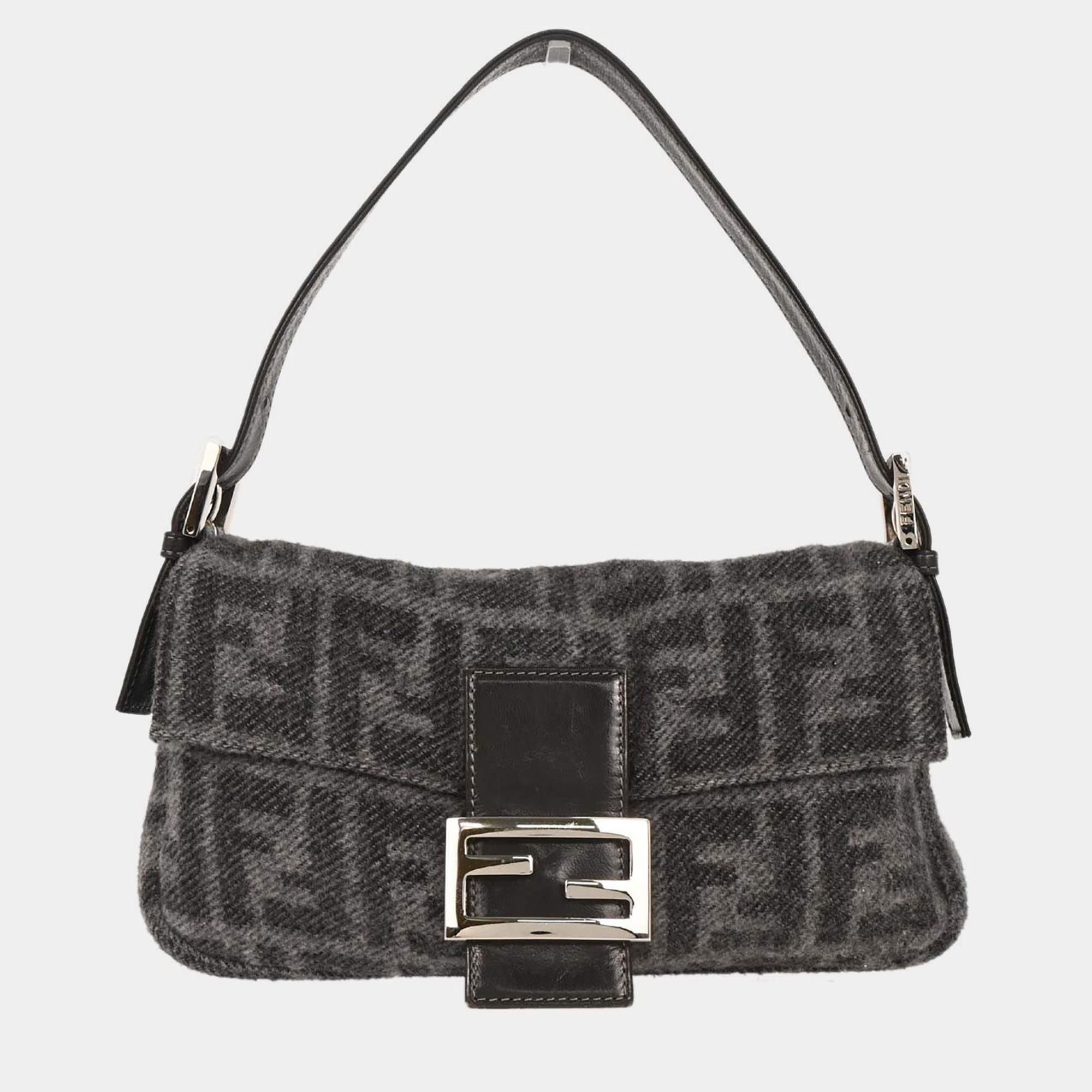 Pre Owned Fendi Gray Wool Baguette Handbag