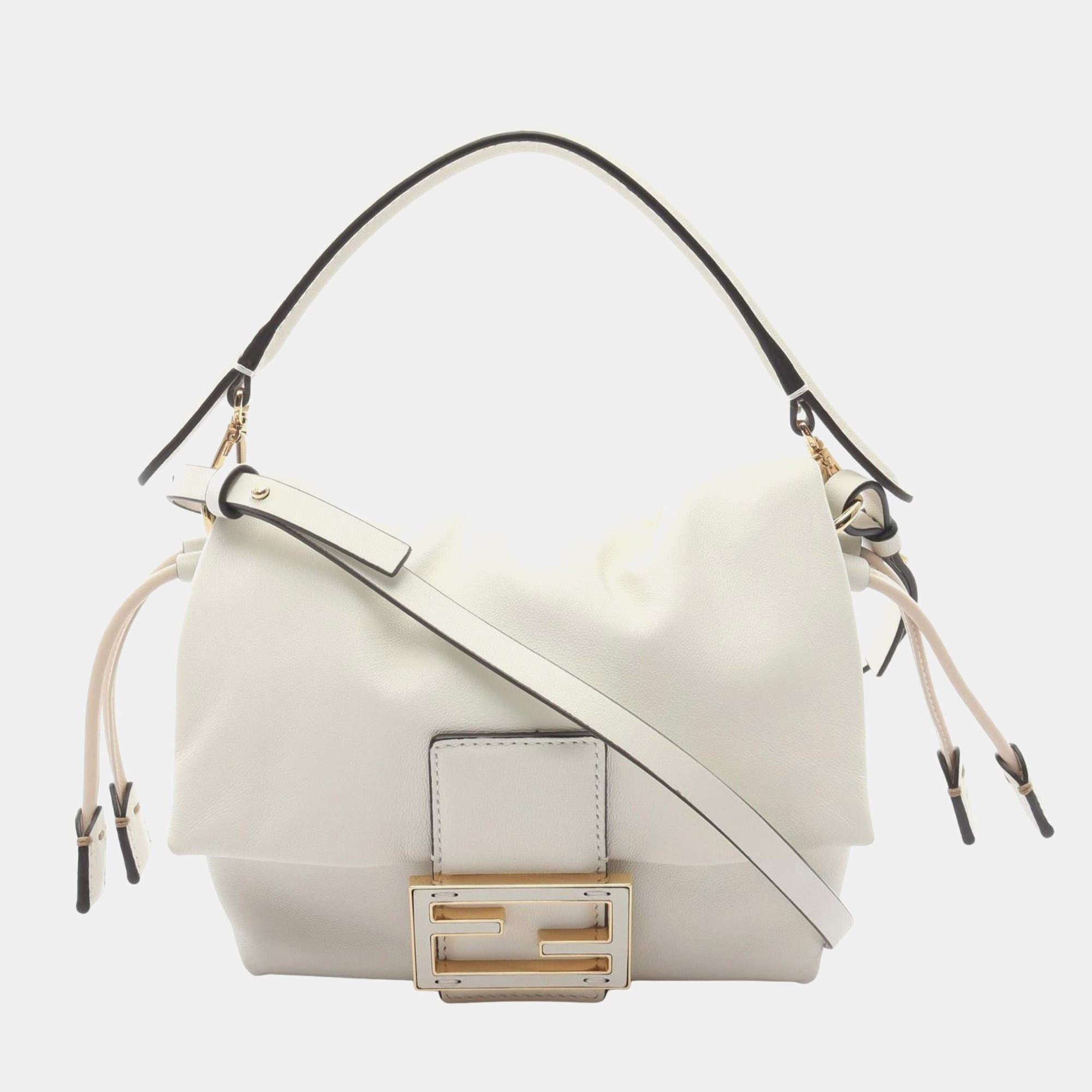 مملوكة مسبقًا Fendi Mamma Baguette Small Handbag Leather White