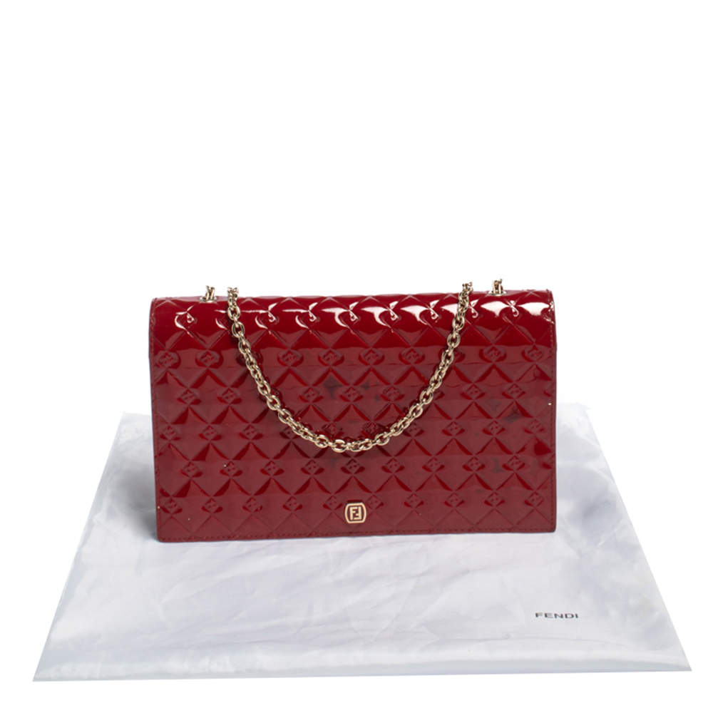 Wallet on chain patent leather bag Fendi Red in Patent leather - 28148067