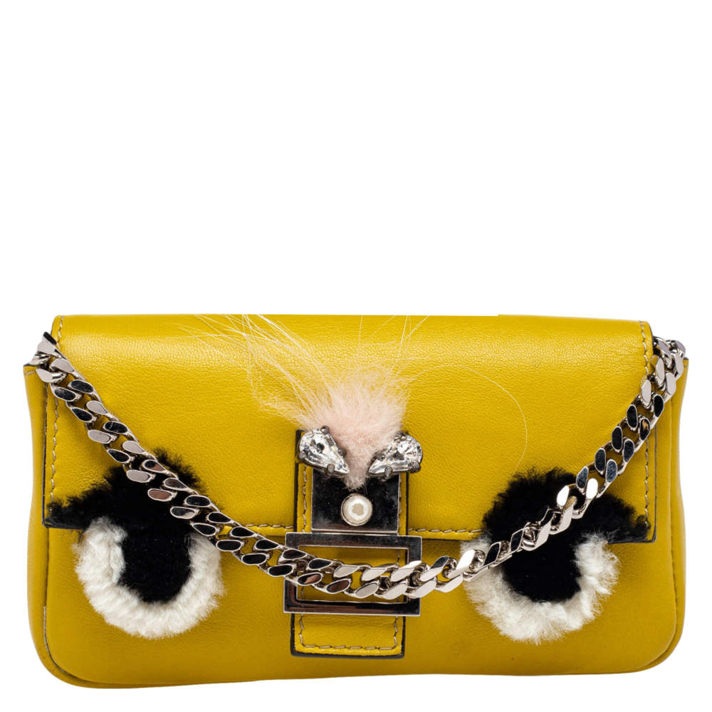 مملوكة مسبقًا حقيبة فندي باغويت فر و وجلد أصفر مزينة مونستر صغيرة