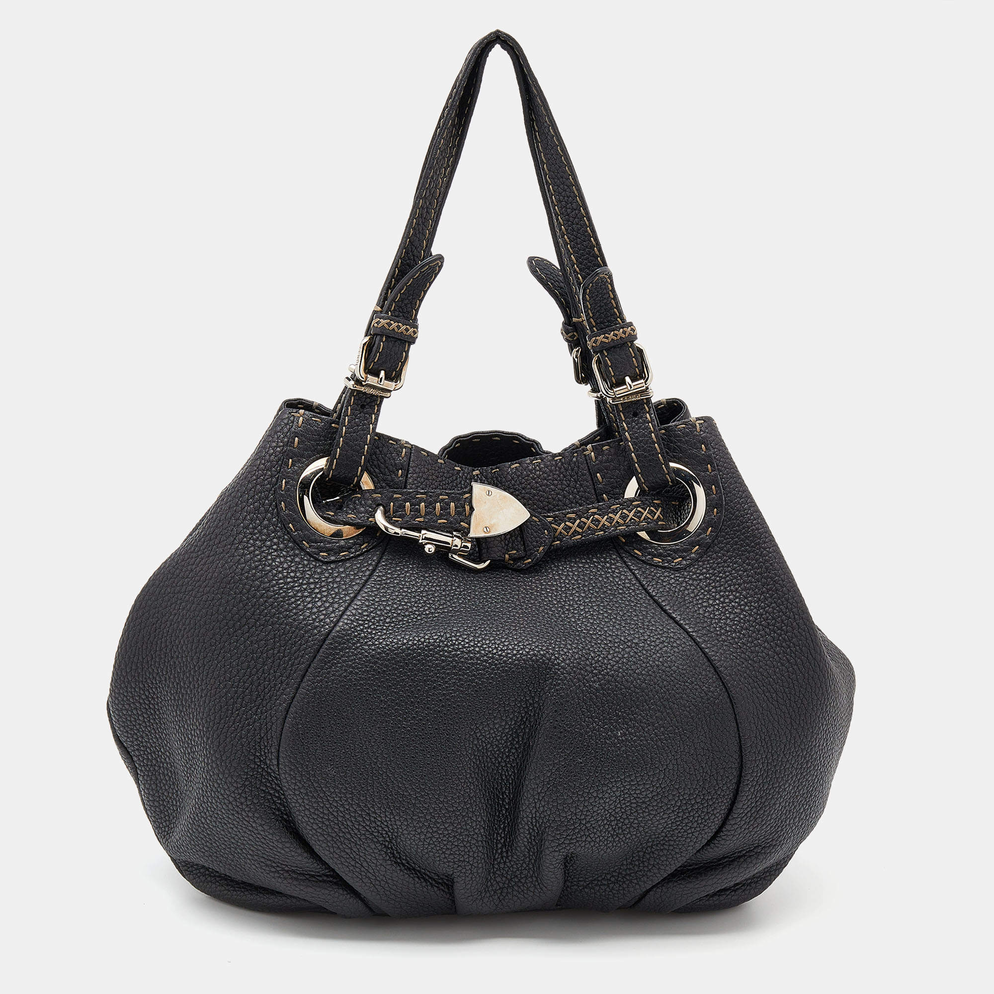مملوكة مسبقًا Fendi Black Selleria Leather Shoulder Bag