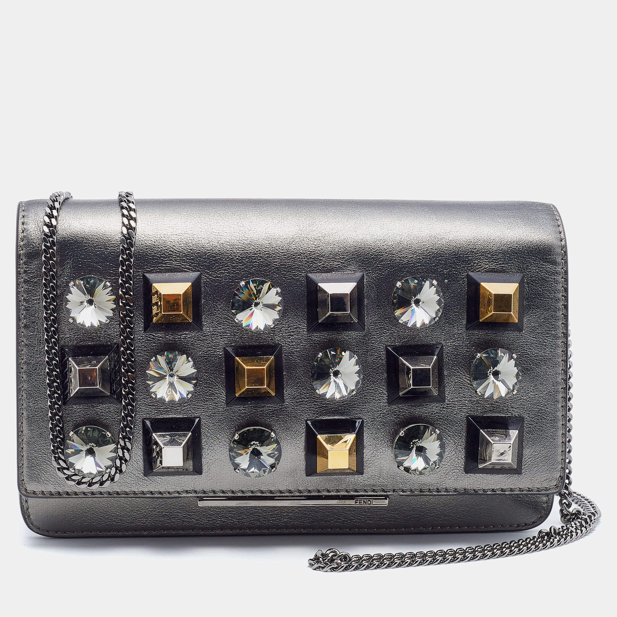 Pre Owned حقيبة بسلسلة فندي جلد رصاصي داكن ميتالك  مرصعة كريستال 
