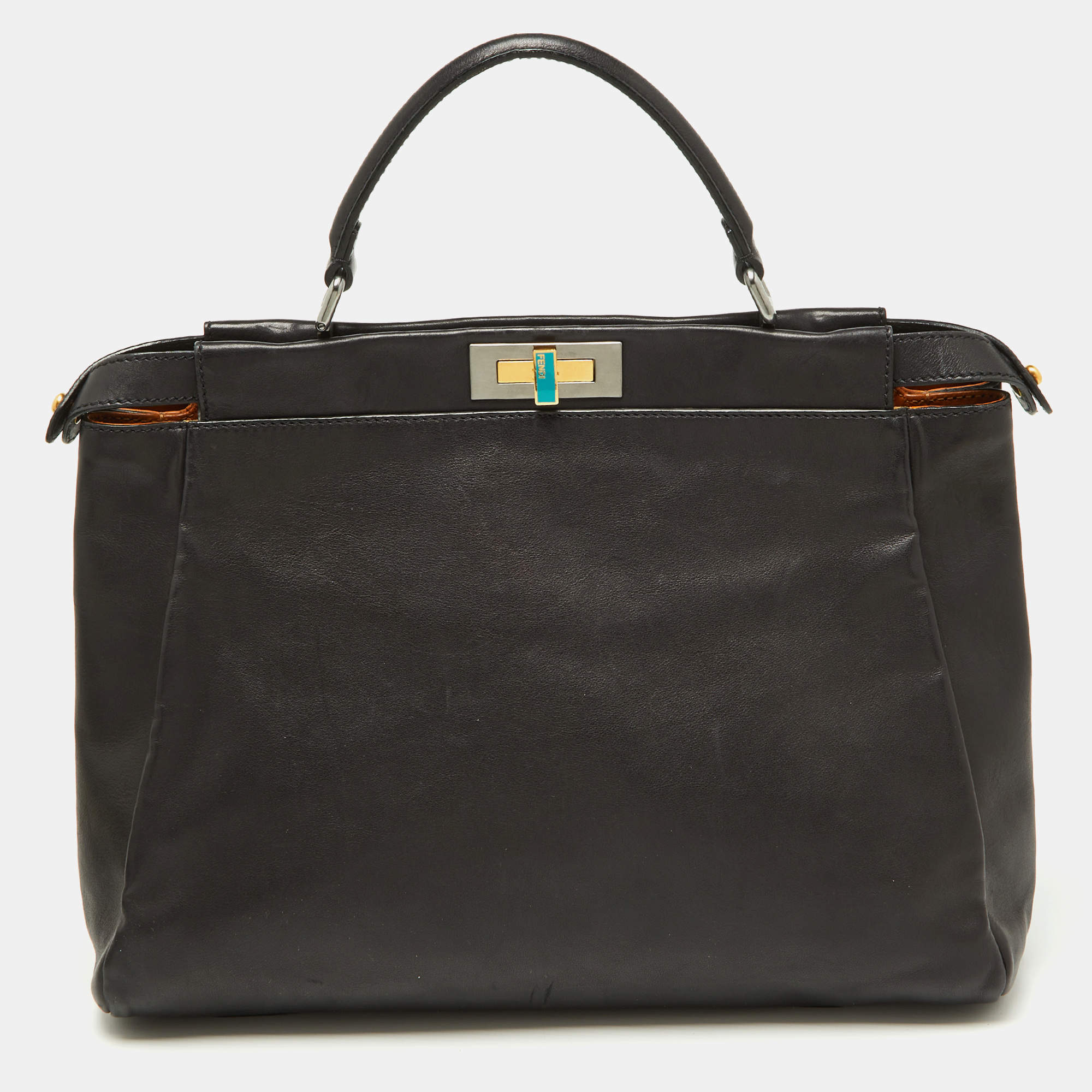 مملوكة مسبقًا Fendi Black Leather Large Peekaboo Top Handle Bag