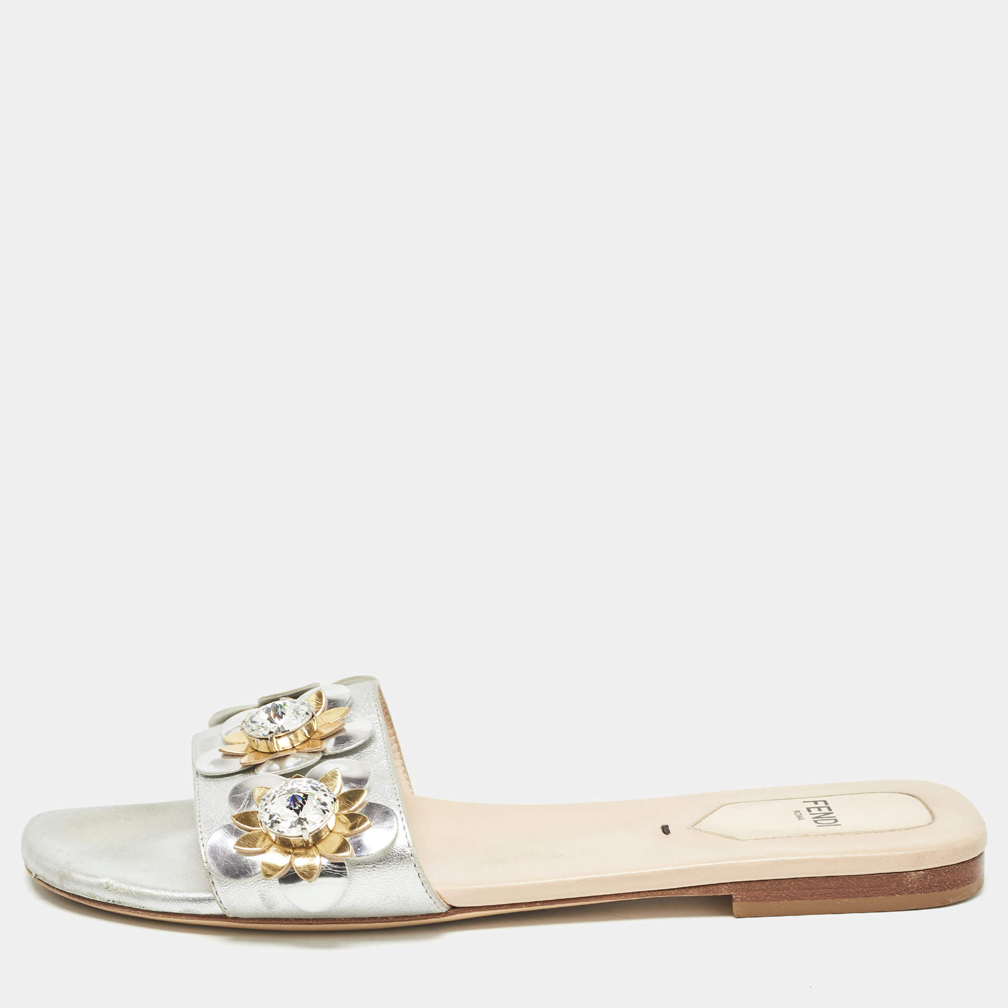 Pre Owned Fendi Silver Leather Flowerland Flat Slides Size 37