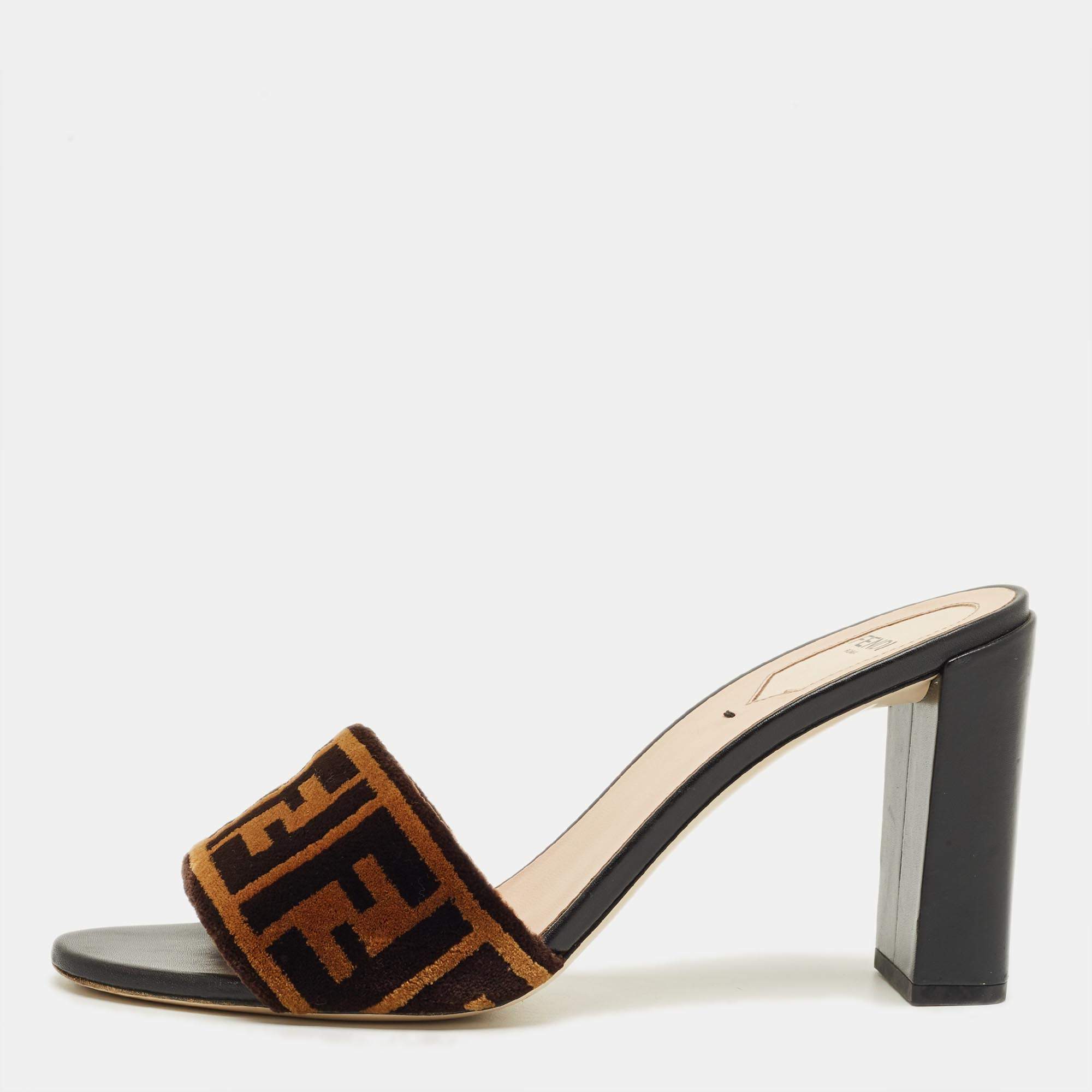 Pre Owned Fendi Brown Zucca Velvet FF Logo Slip On Slide Sandals Size 40