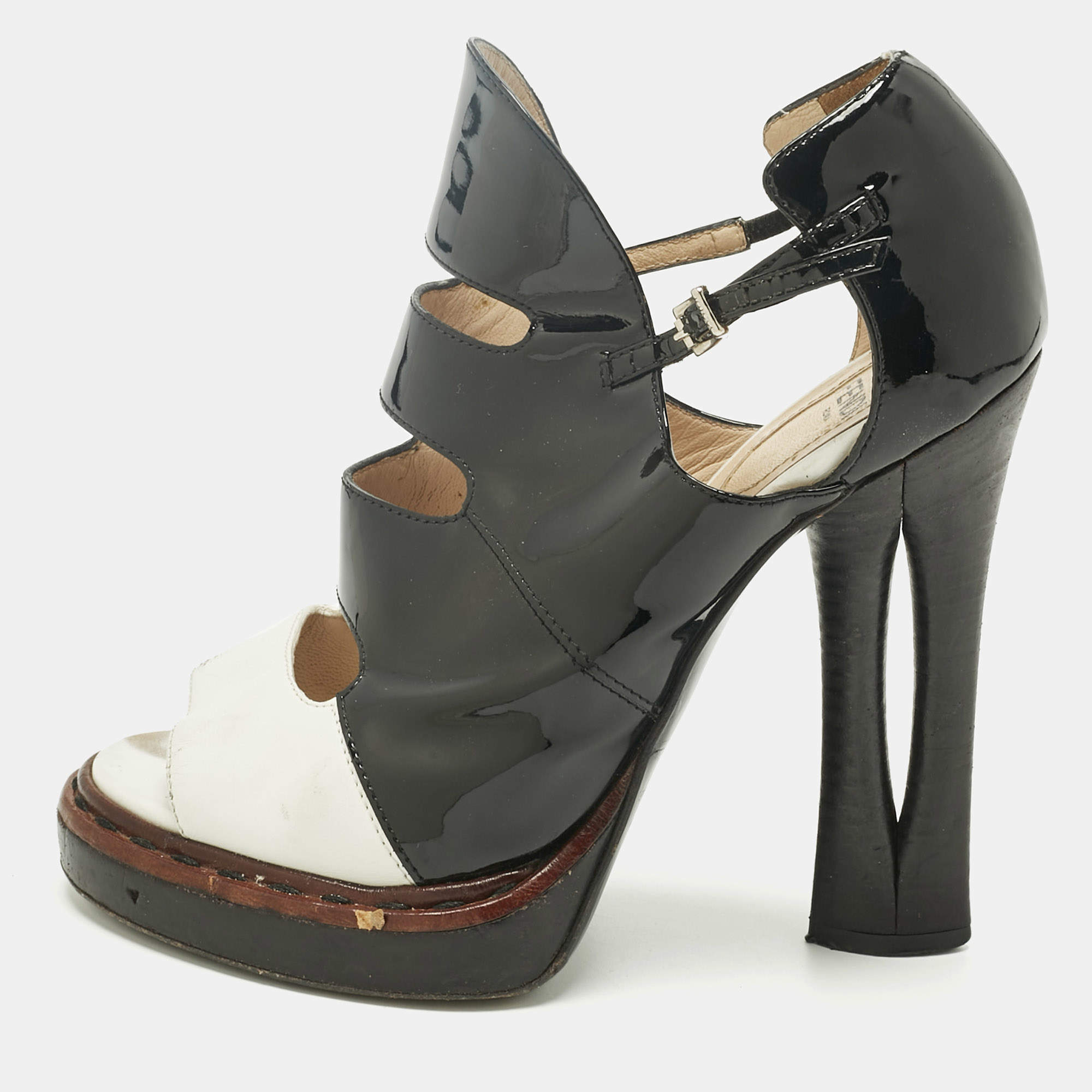 Pre Owned Fendi Black/White Leather and Patent Open-Toe Platform Sandals Size 36