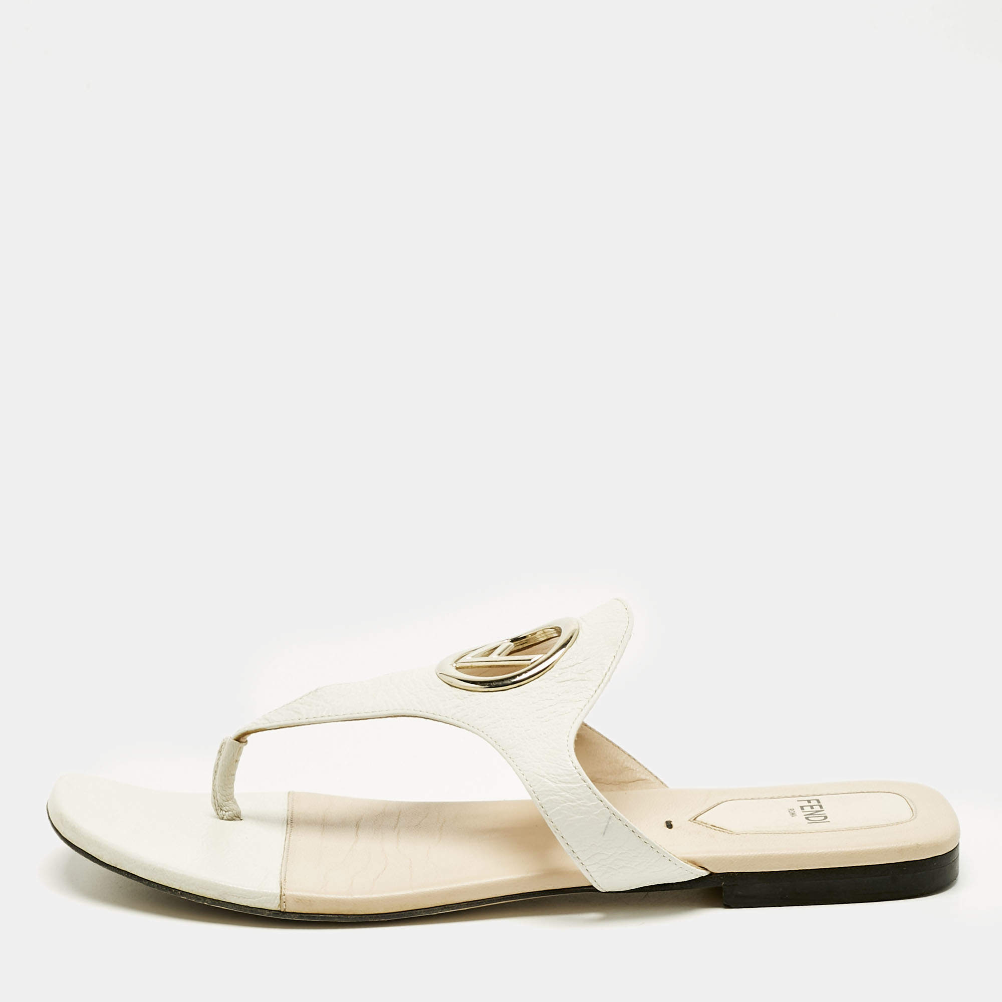 Pre Owned Fendi Off White Leather Thong Flat Sandals Size 38