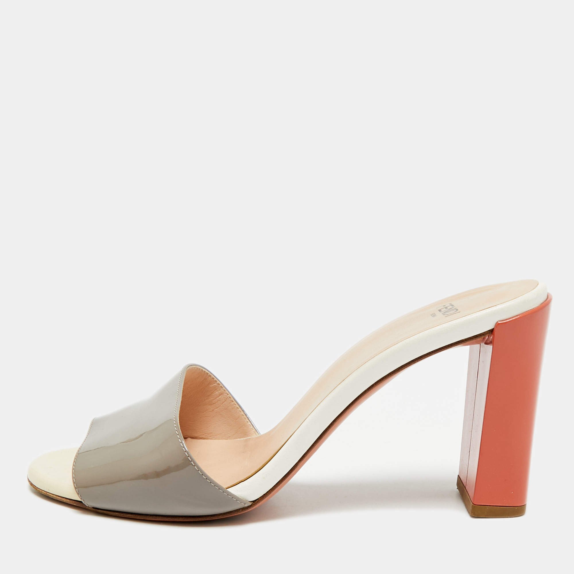 Pre Owned Fendi Size 36 Tricolor Patent Leather Logo Detail Slide Sandals