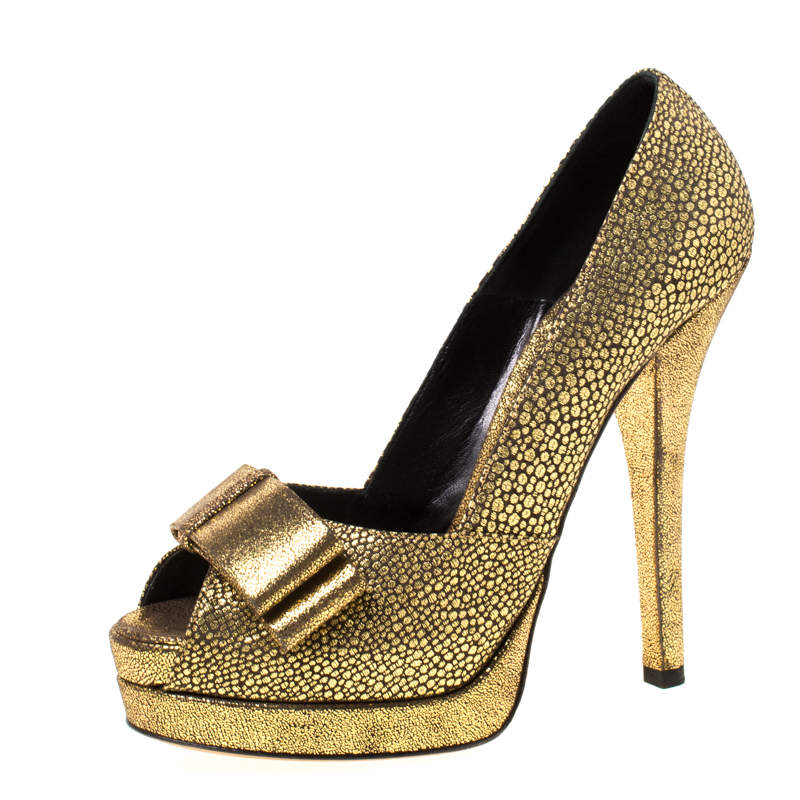 Pre Owned Fendi Metallic Gold Brocade Fabric Deco Bow Peep Toe Platform Pumps Size 39