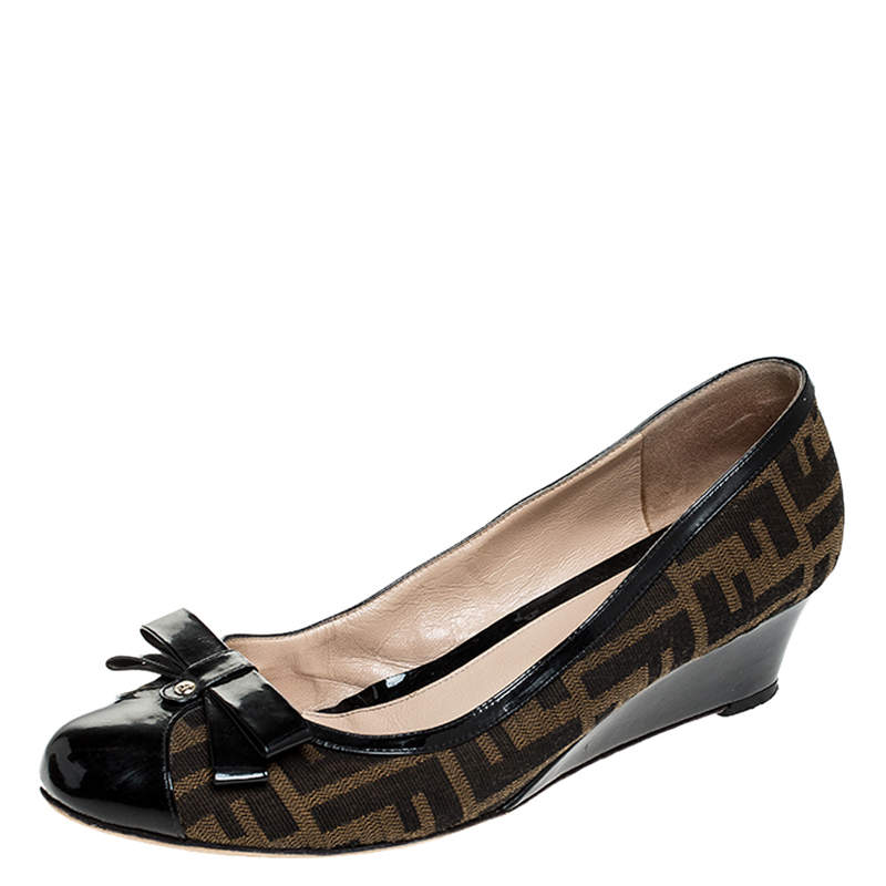 Pre Owned Fendi Black/Brown Zucca Canvas and Leather Bow Wedge Pumps Size 40