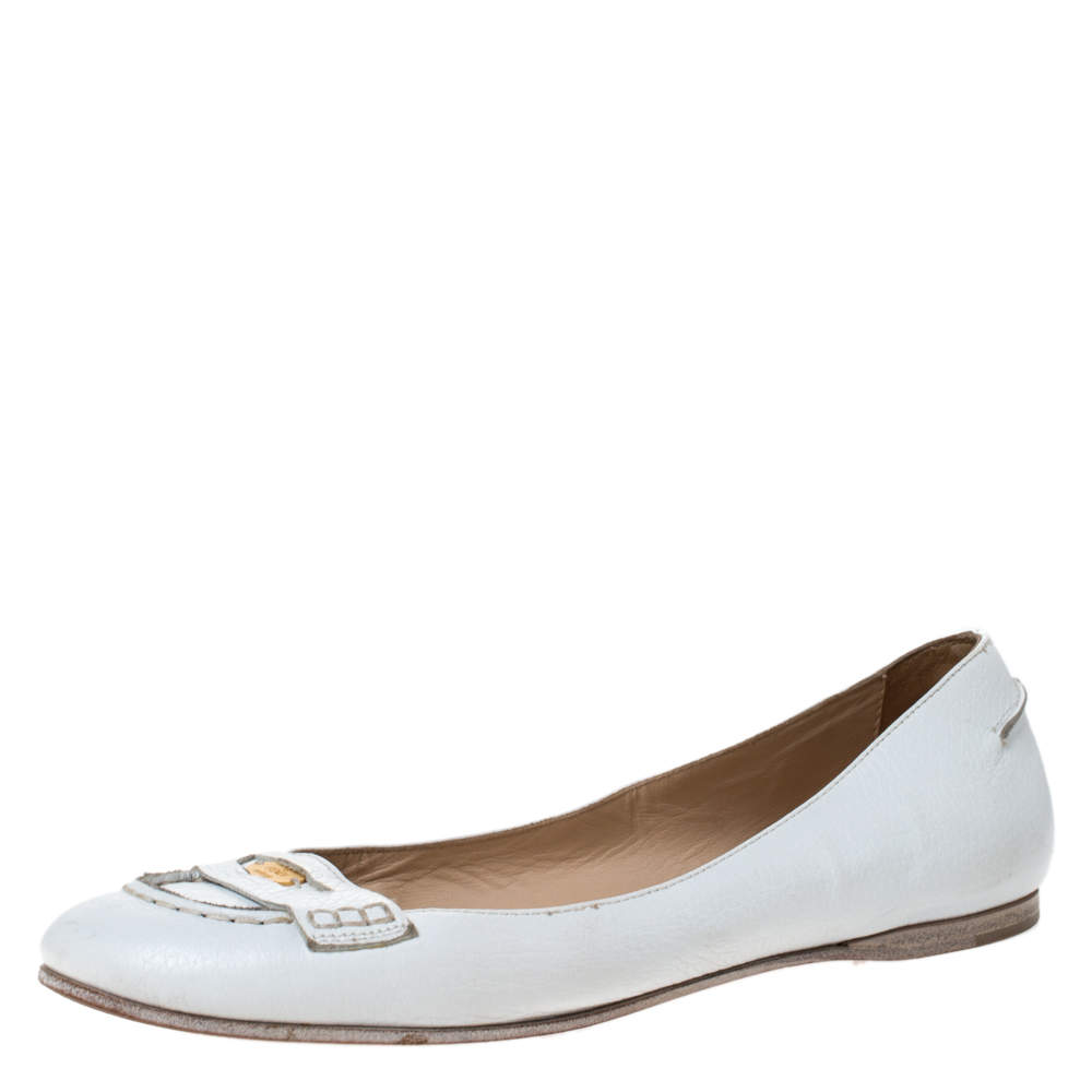 Pre Owned Fendi White Leather Logo Plaque Loafer Ballet Flats Size 40