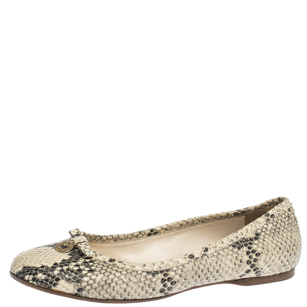 Pre Owned Fendi Beige/Black Python Leather Bow Detail Ballet Flats Size 41